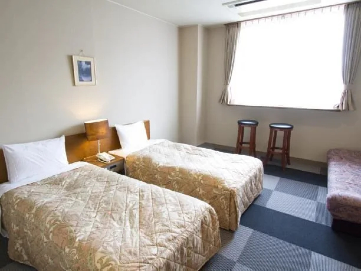 Ishiuchi Yung Parunas