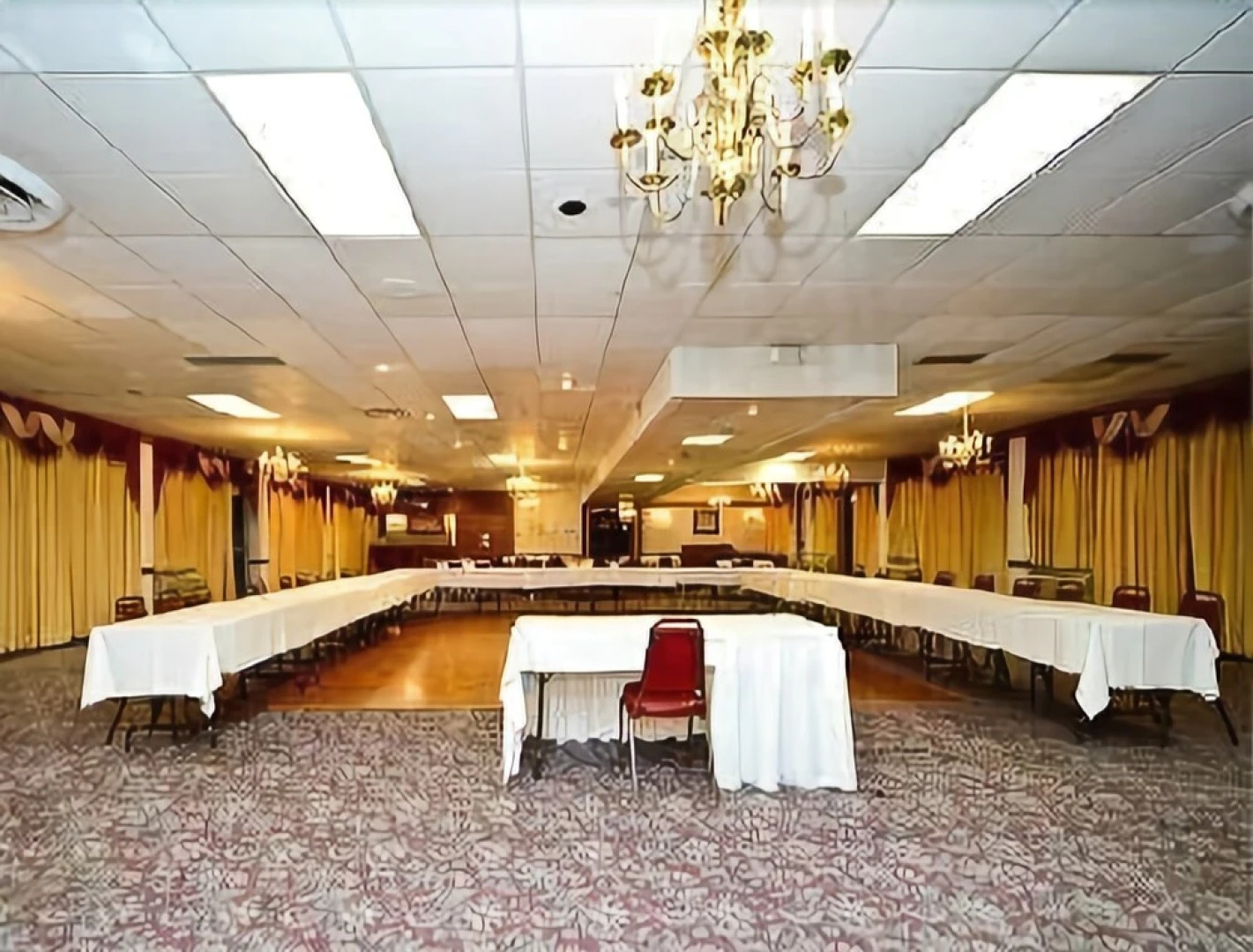 Days Inn by Wyndham Oil City Conference Center