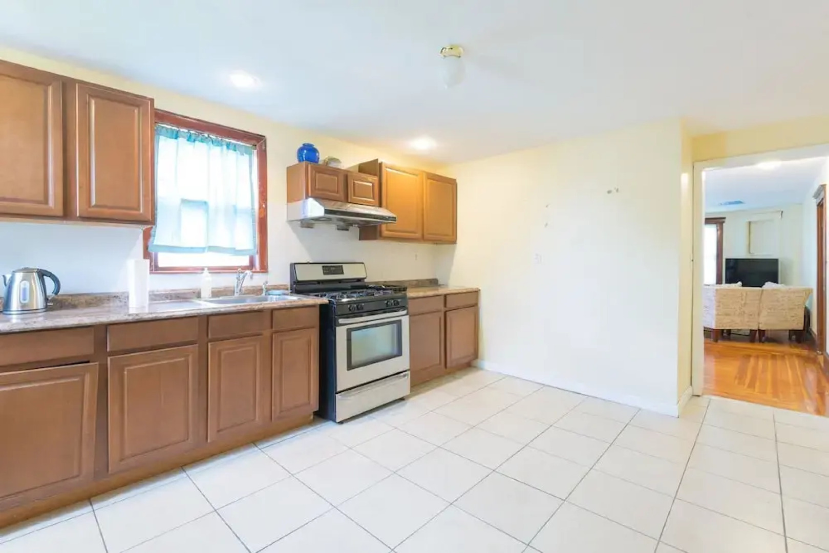 Airy Apartments by Starlight Suites