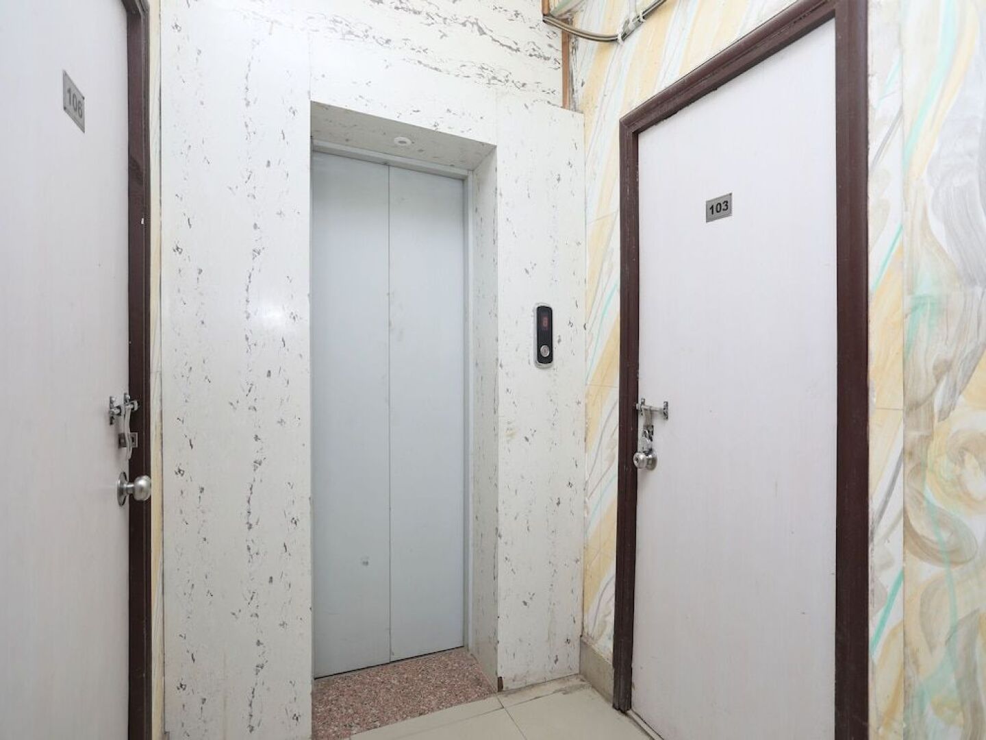 OYO 14639 Darshika Guest House