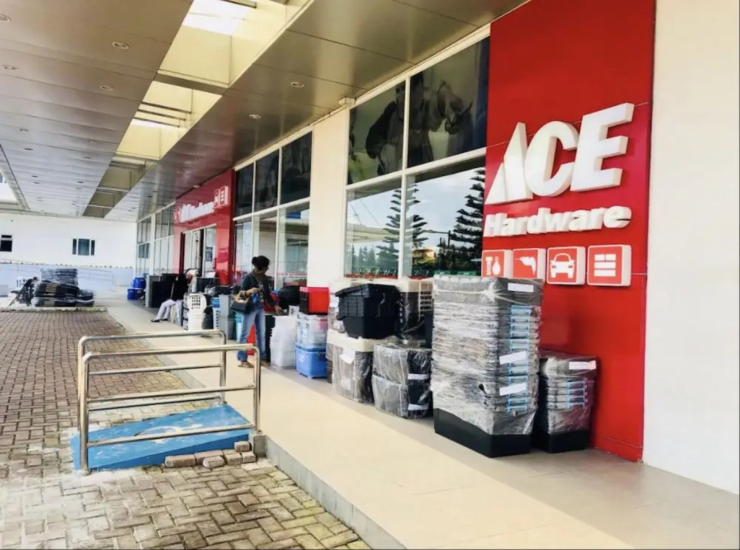 Dr. Calayan's Cozy Wind Residences Tagaytay Taal View