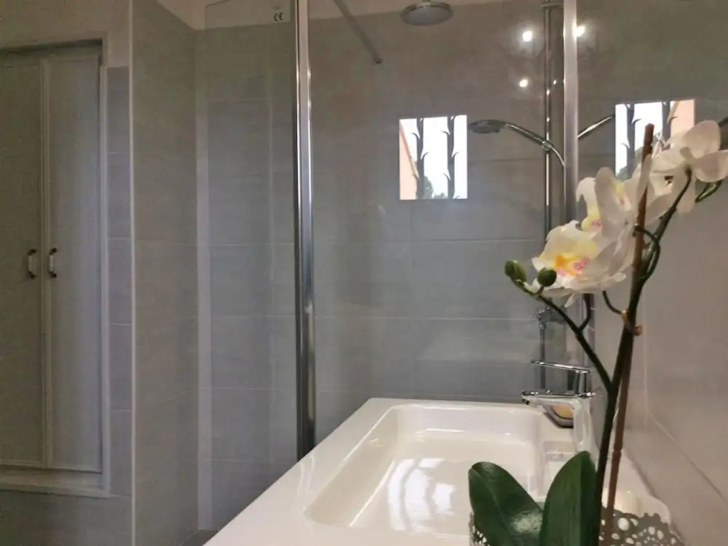 Detached Holiday Home With Private Pool Walking Distance From the Village of Roussillon