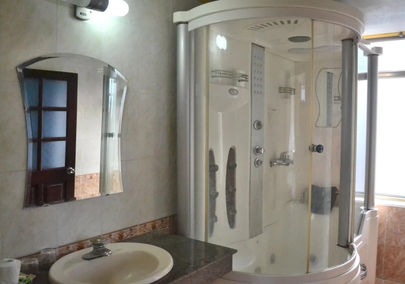 Hoa Cuong Hotel