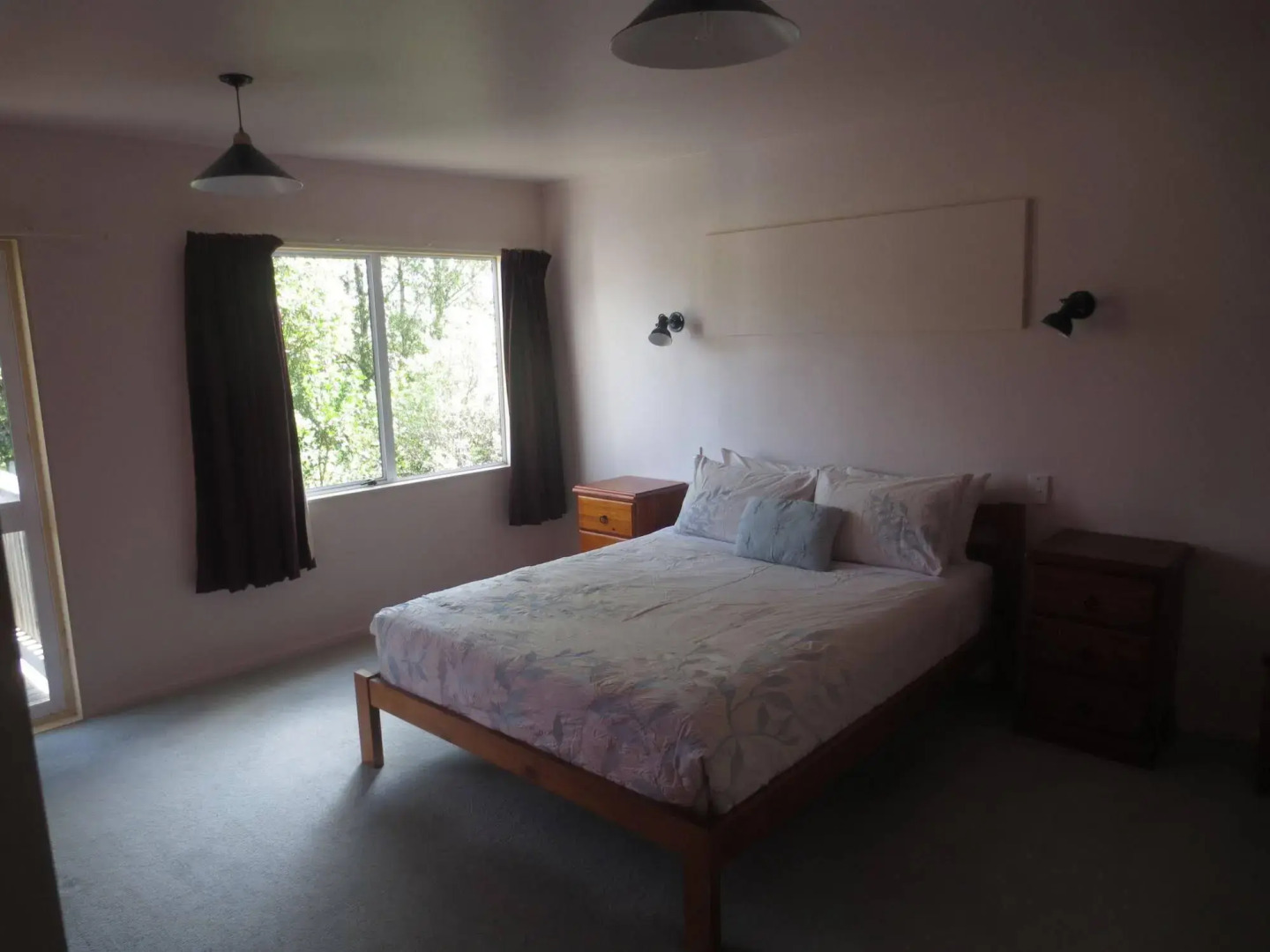 Howards Mountain Lodge