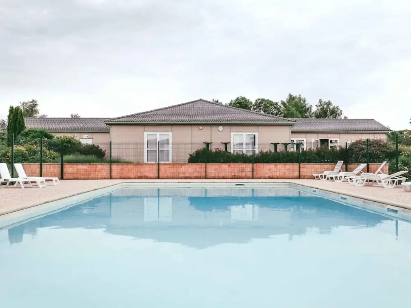 Wooden Chalet With Covered Terrace, on the Edge of a Lake