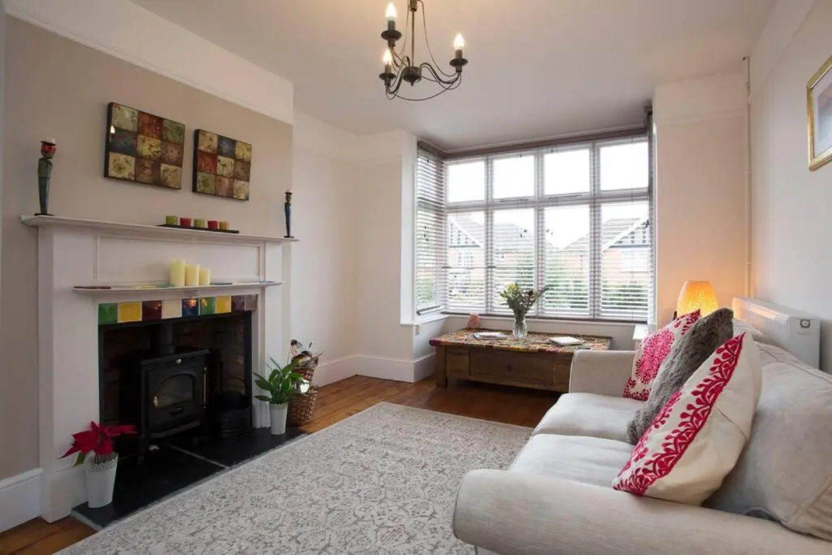 Rie's Retreat - The Whole House