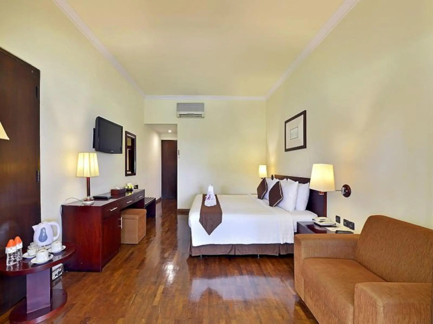 Grand Whiz Hotel Trawas