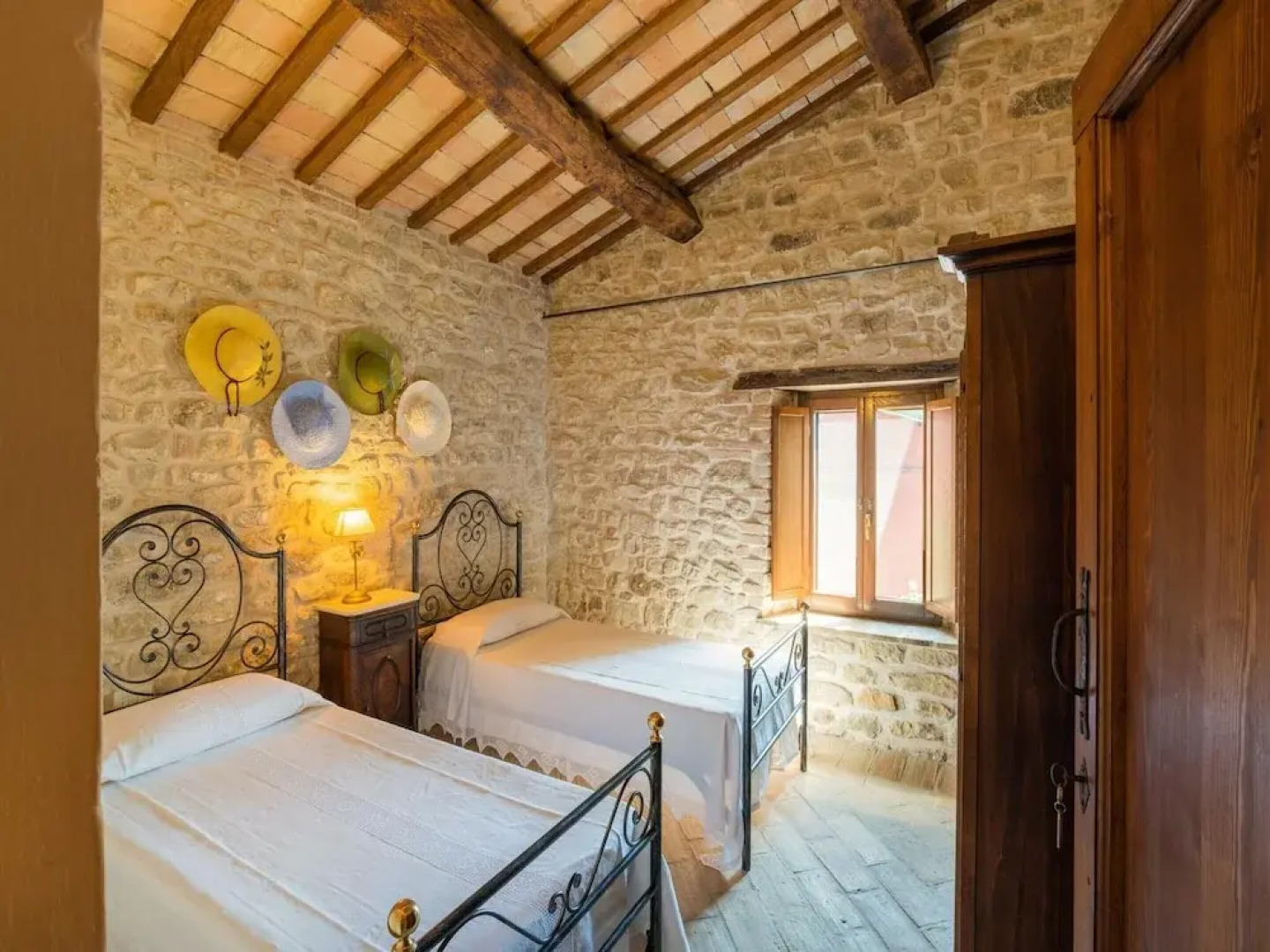 Gorgeous Apartment With Pool Near Sibillini Mountains