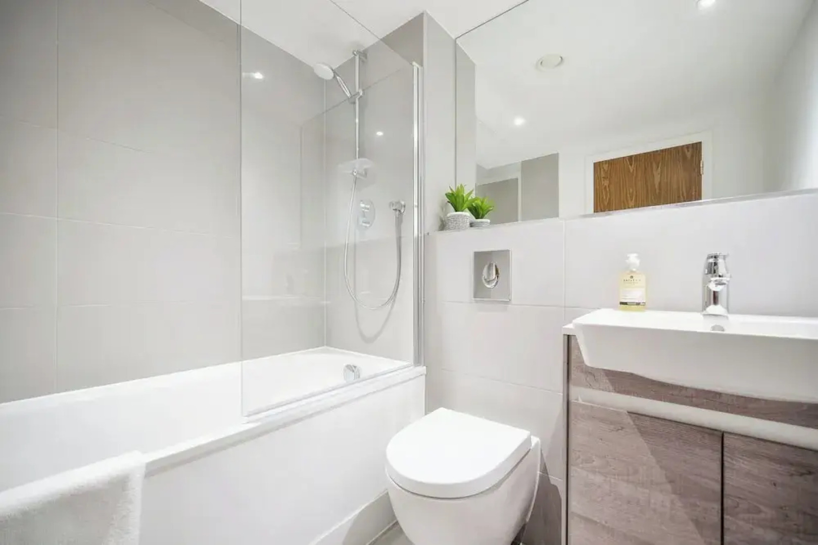 Modern Luxury Grand Exchange Bracknell