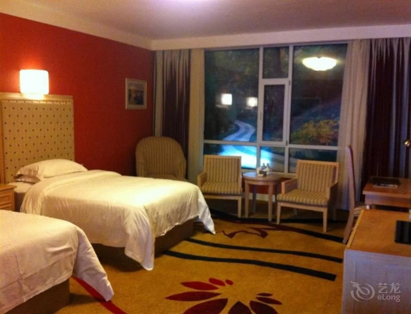 Changbaishan Gem Hotel