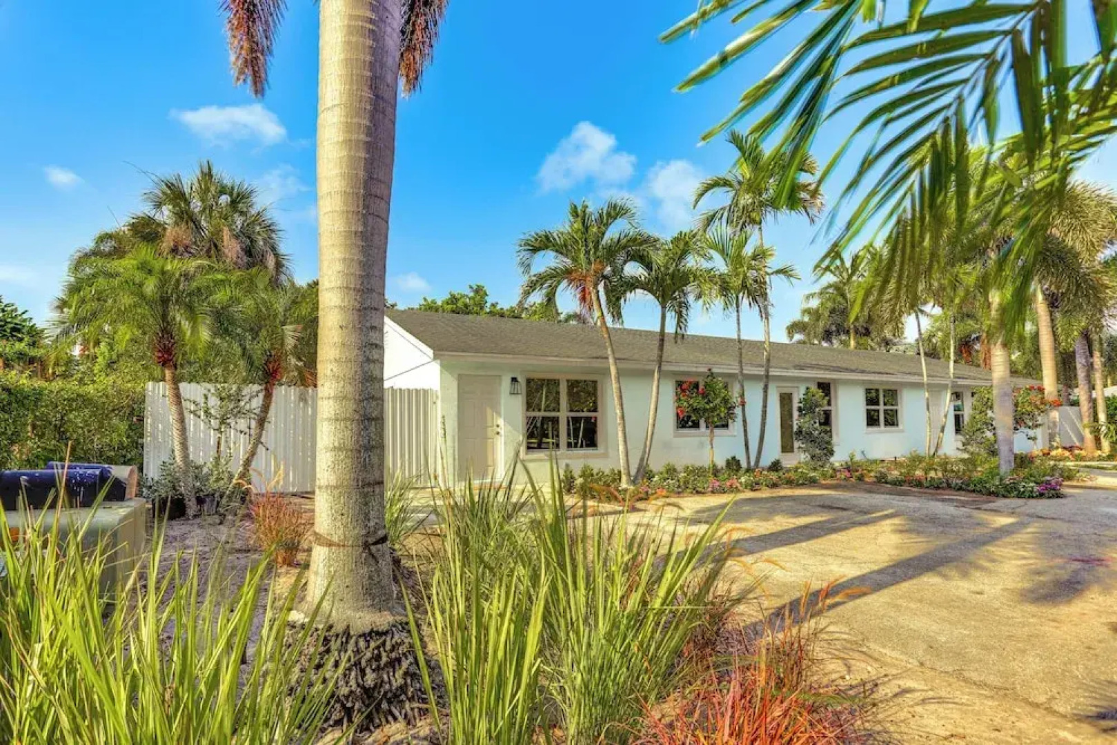 Vibrant North Palm Beach Home ~ 2 Mi to Beach!