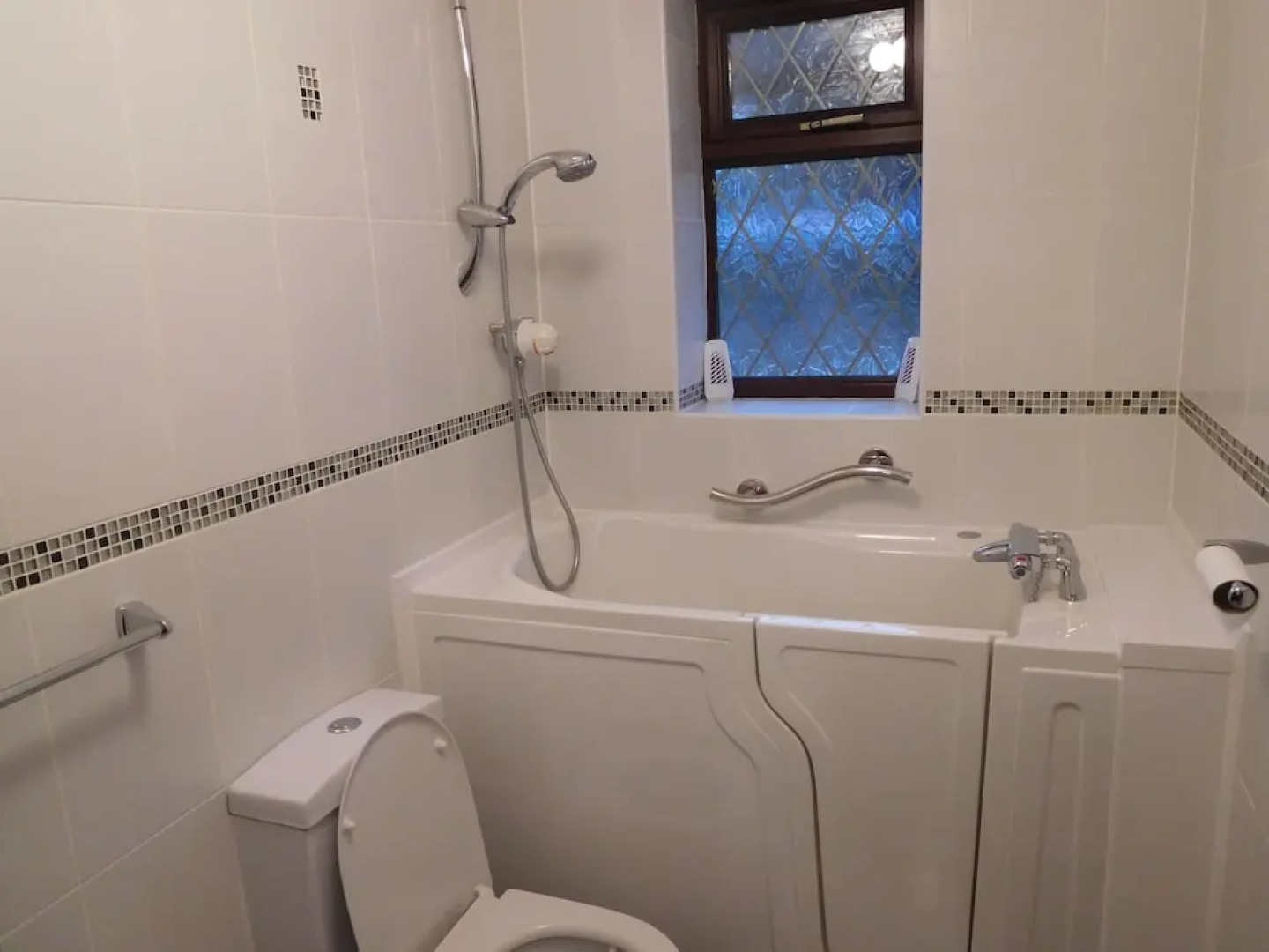 Mrs Featherstones BB