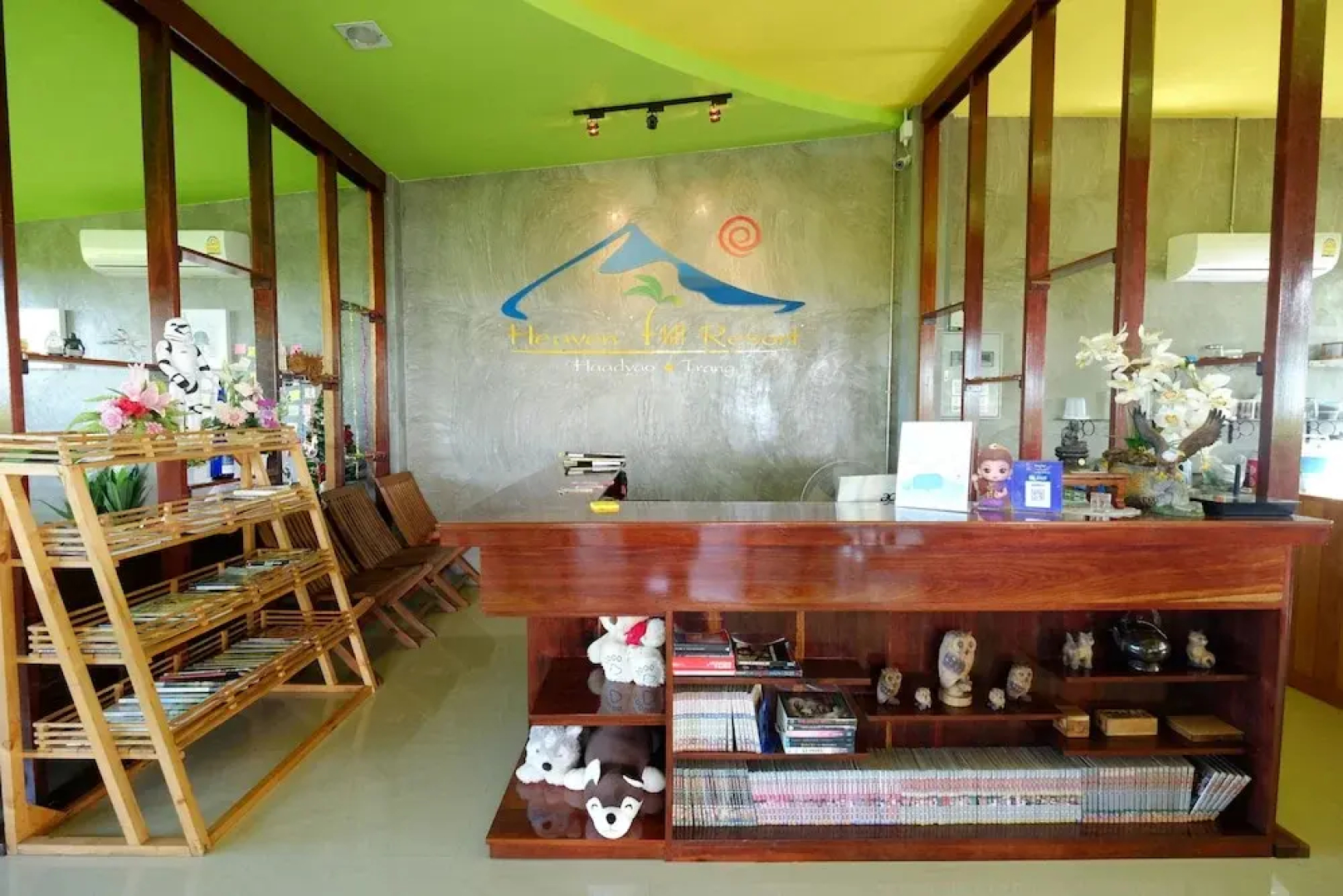 Barefeet Heaven Hill Naturist Resort