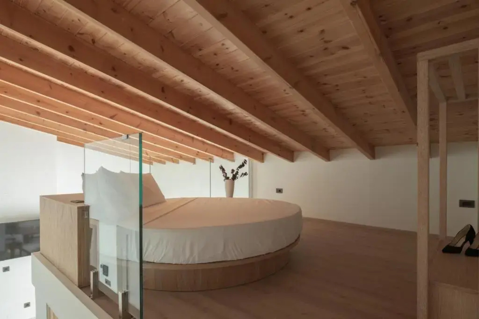 ViveVerde Villa, featuring 3 Pools - Walking distance to Beach & Shops, By ThinkVilla