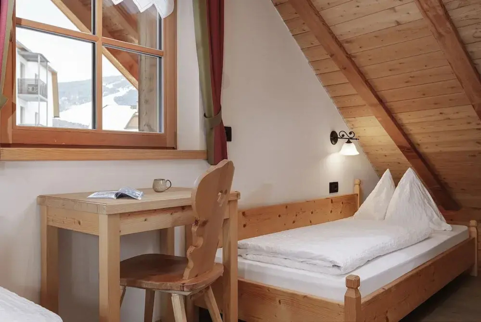 Chalet Tyrolian Apartments - by Familiaris - Pools 500 meters