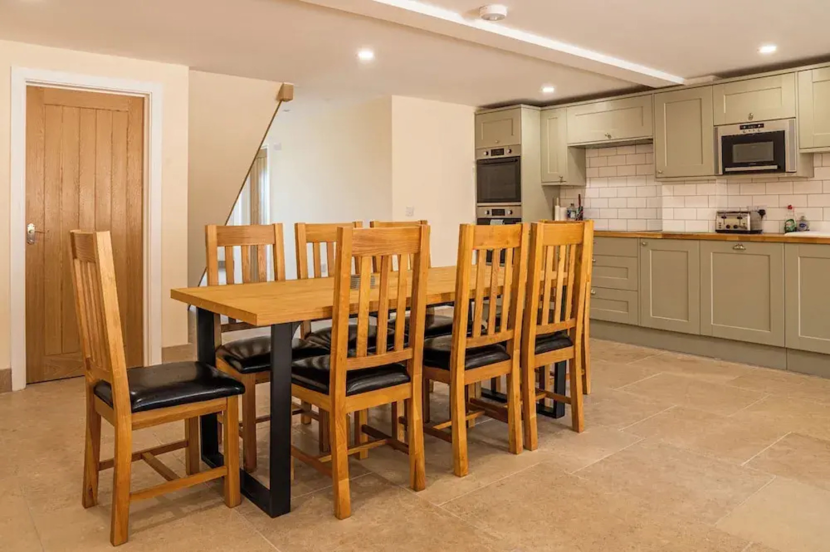 Bears Court North Barn 6