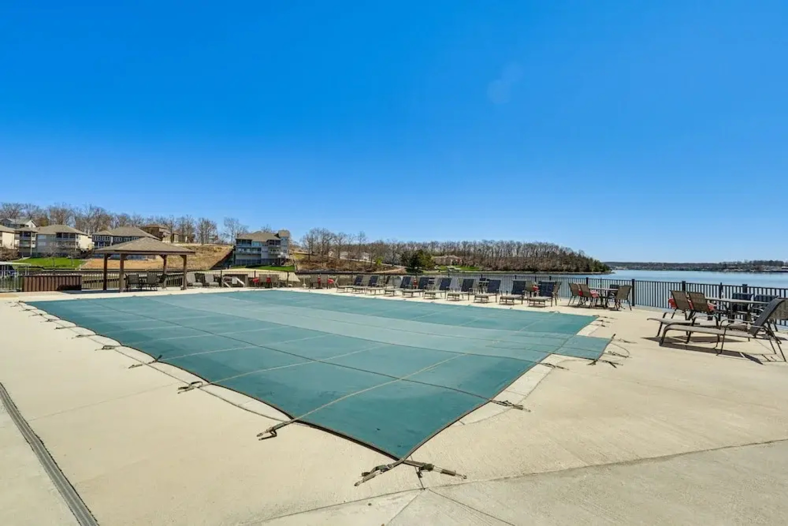 Village of Four Seasons Condo w/ Lake Access
