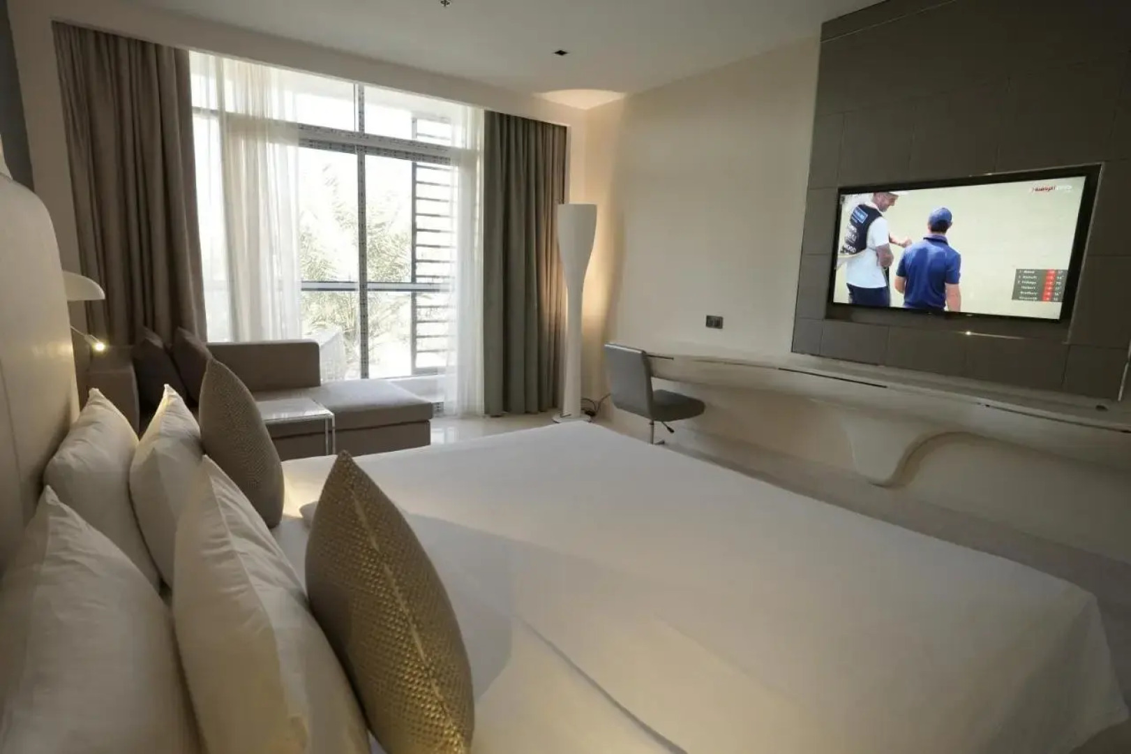 Alberni Hotel and Resort