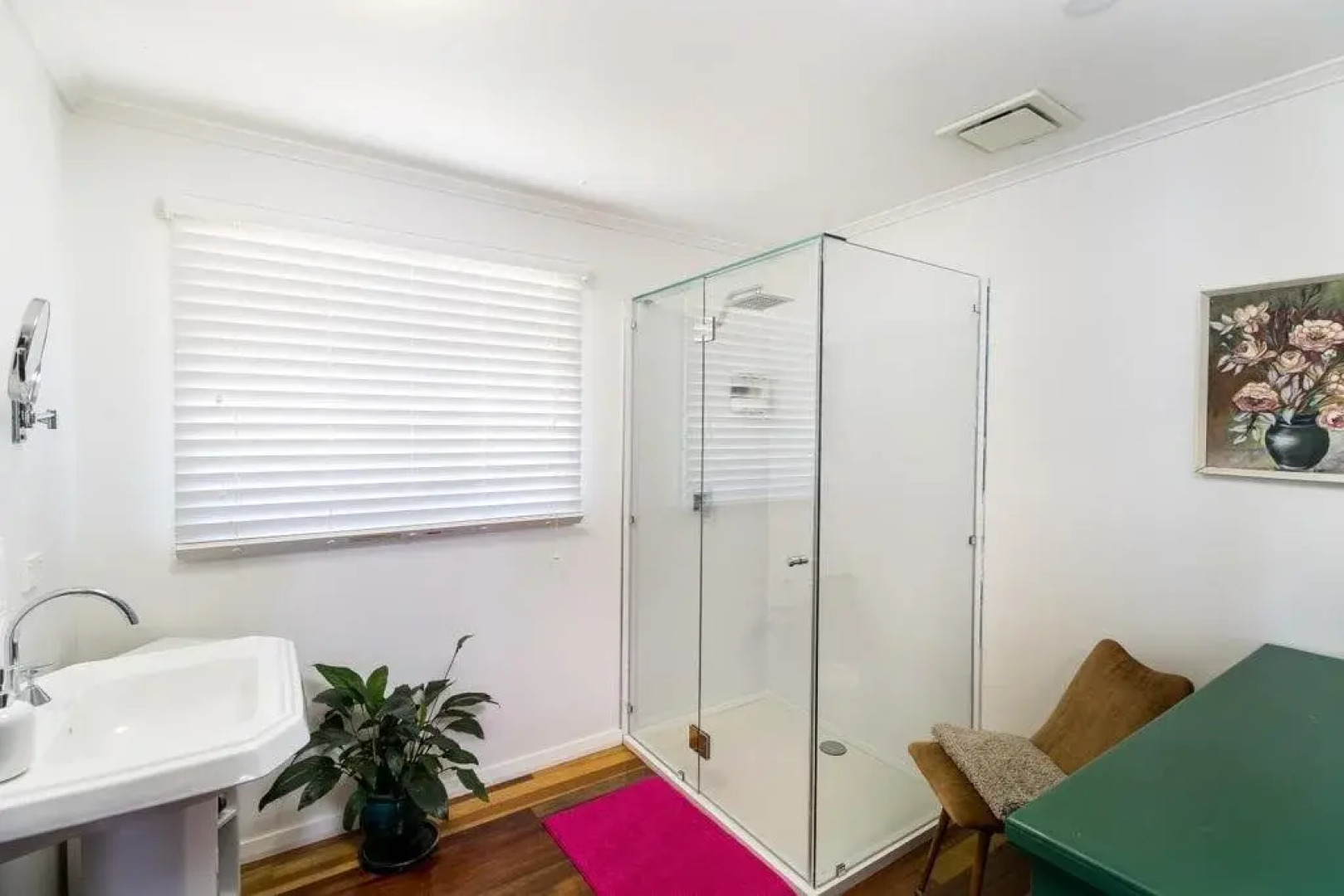 Bike and Bird Accommodation