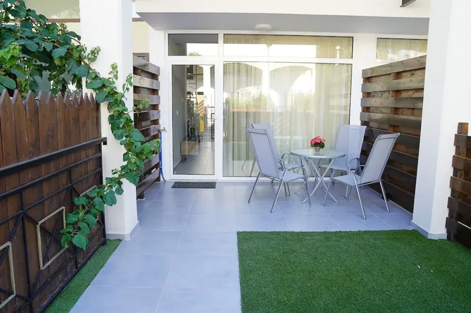 2 BD Maisonette Galatex