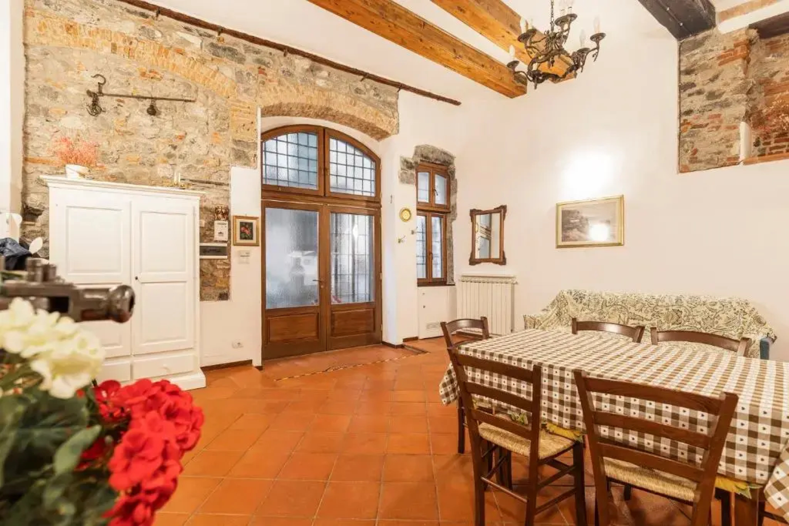 025- La casa di Esmeralda (011017-LT-0667)