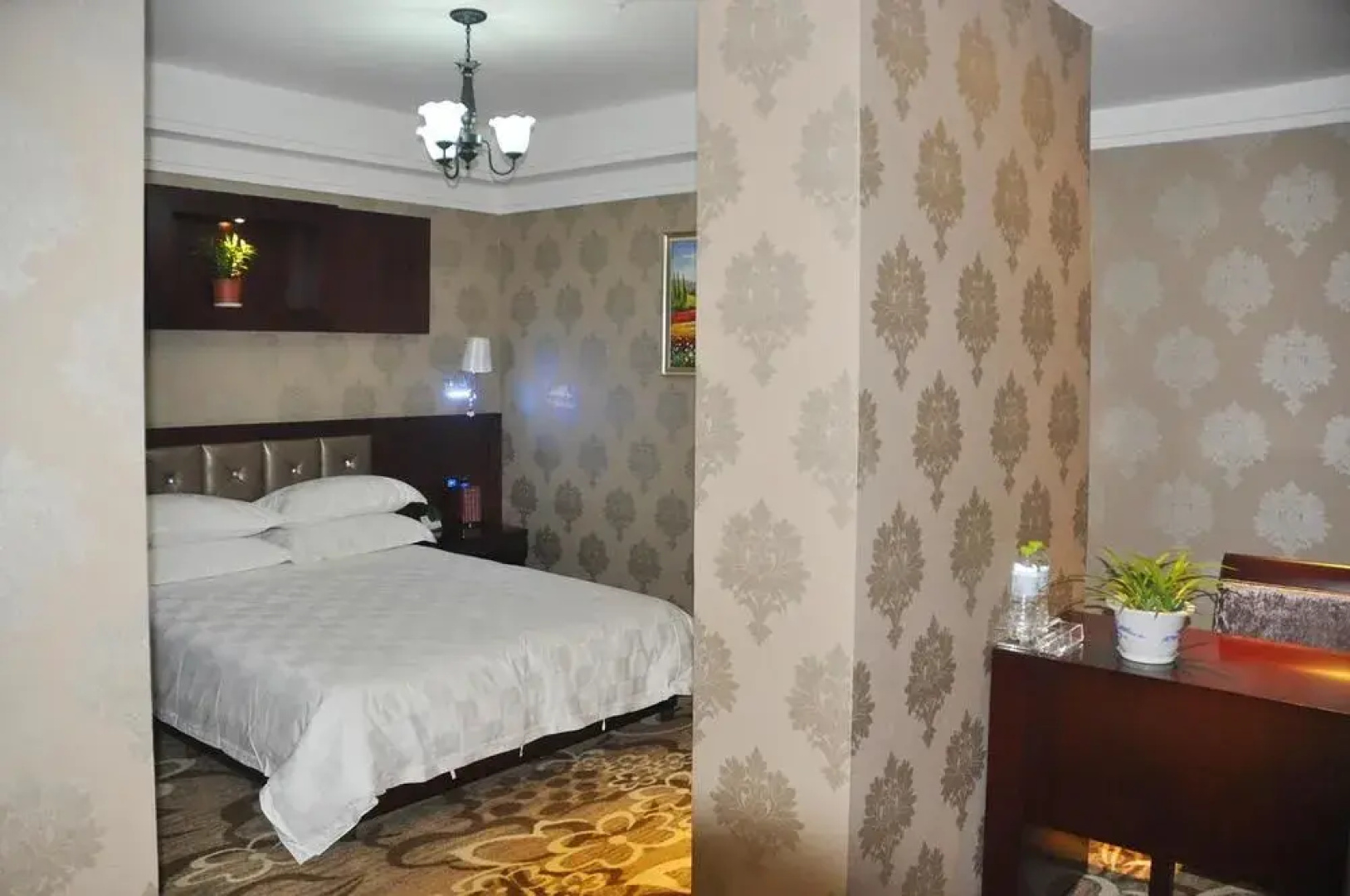 Yichang Xiangjiang No. 1 Hotel
