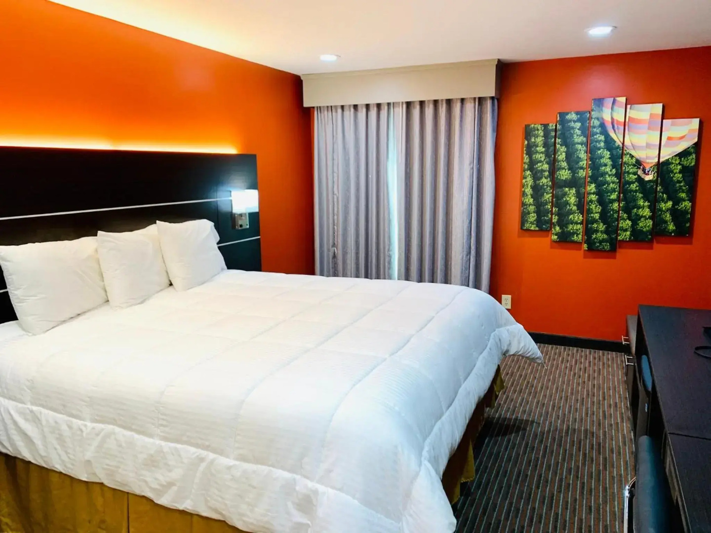 Hotel Vinea, a Travelodge by Wyndham