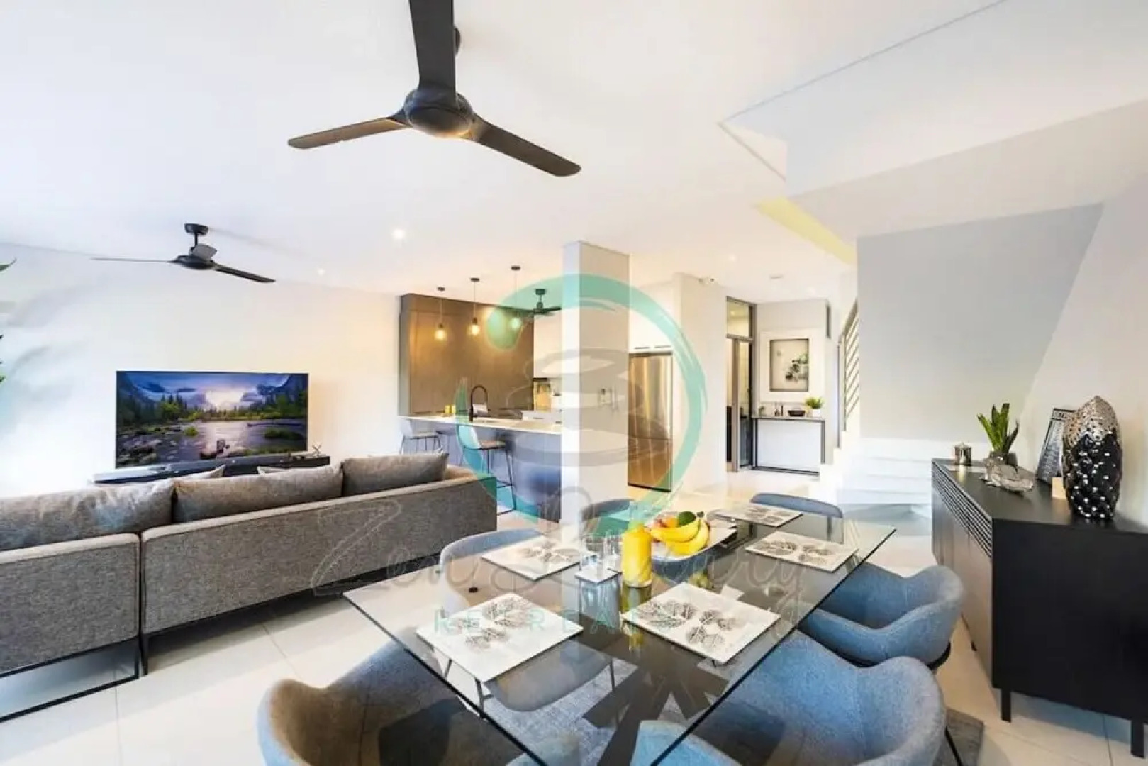 ZEN ARCTIC LUXURY 2-STORY House & Pool