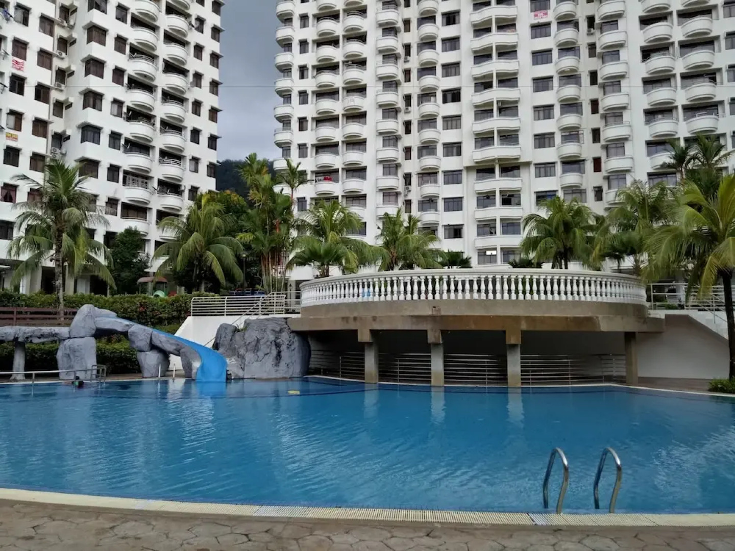 Batu Ferringhi By the Sea Holiday Home