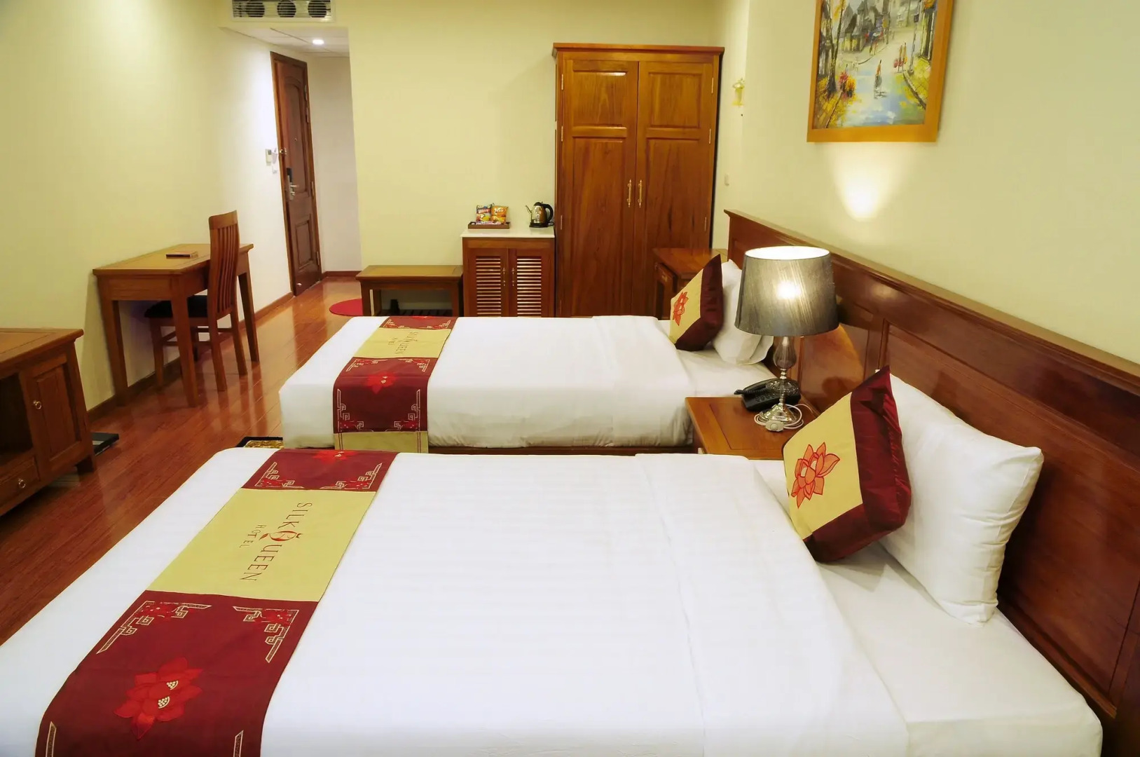 Sq Hang Gai Hotel & Spa