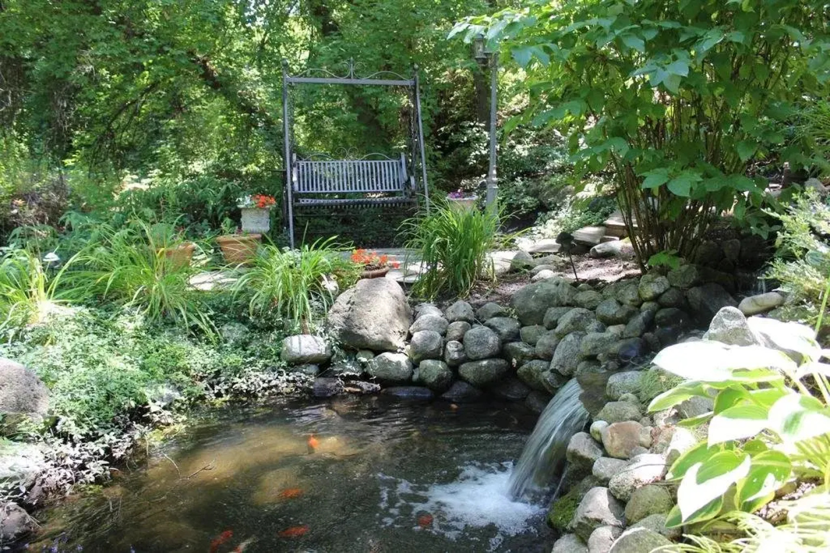 Castle Creek Inn