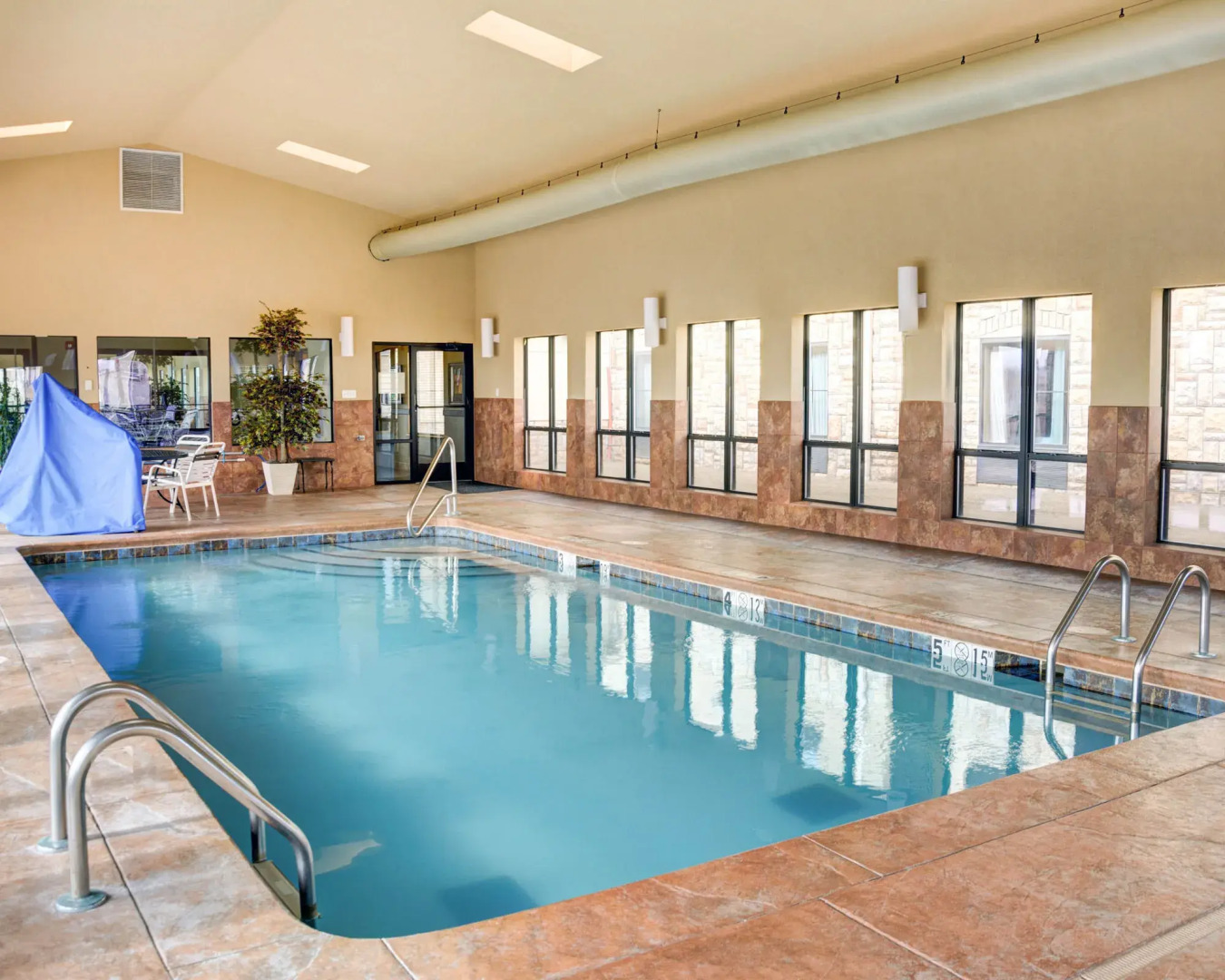 Comfort Inn & Suites Russellville I-40