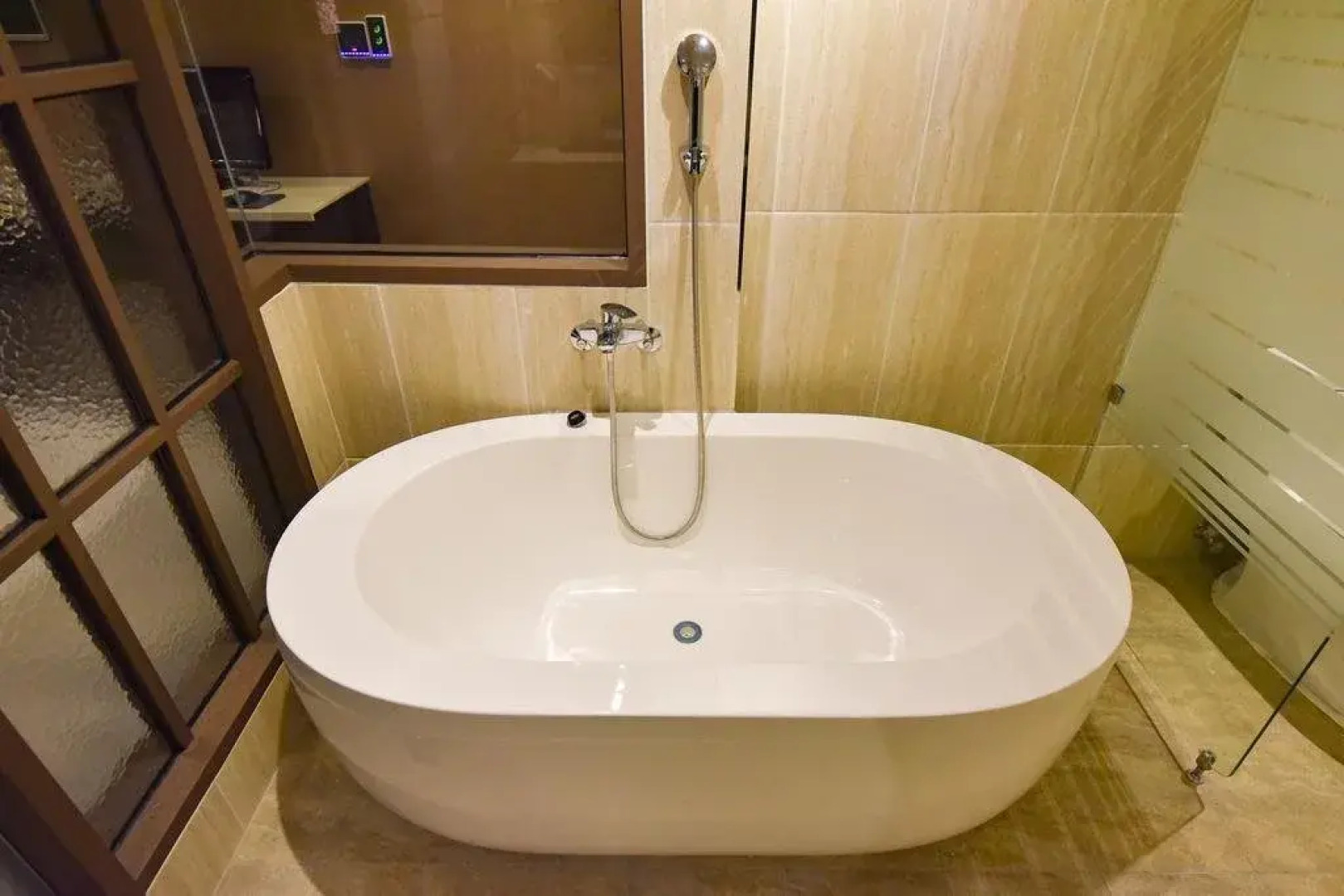 Two Heart Hotel Gimhae Waterpark