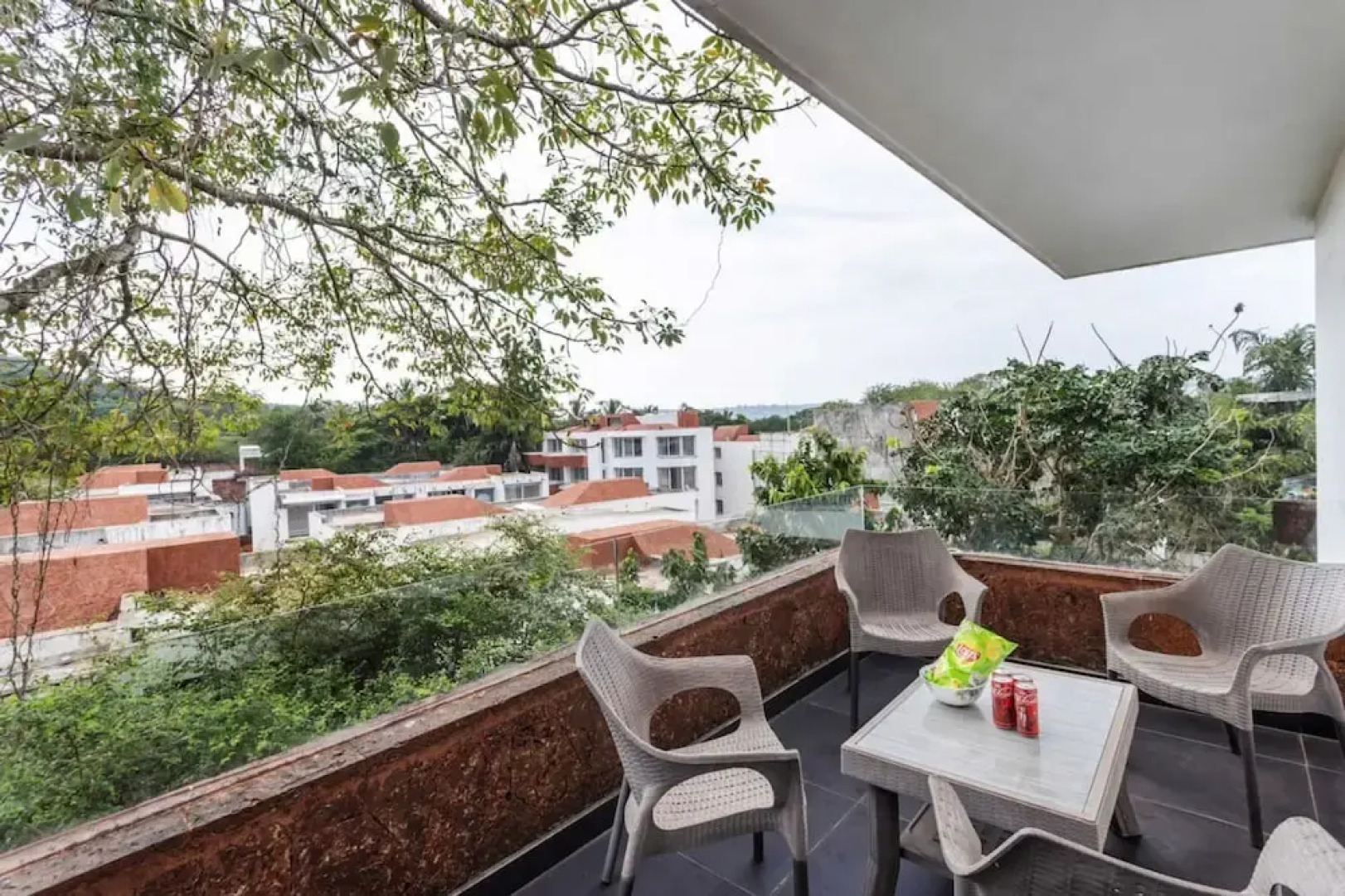 Elegant 2BR Apartment Near Candolim Coco Beach