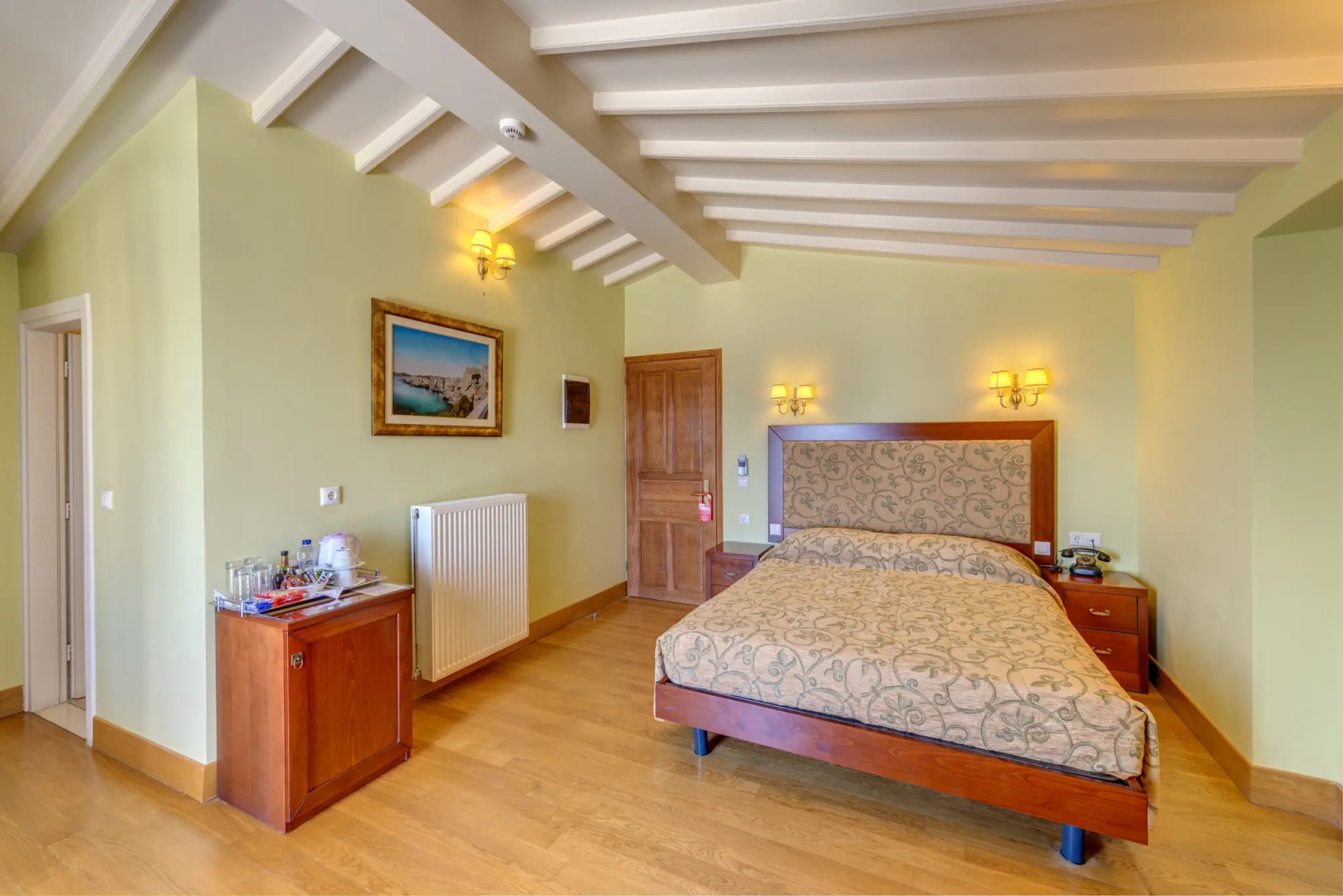 Apollonion Palace Hotel