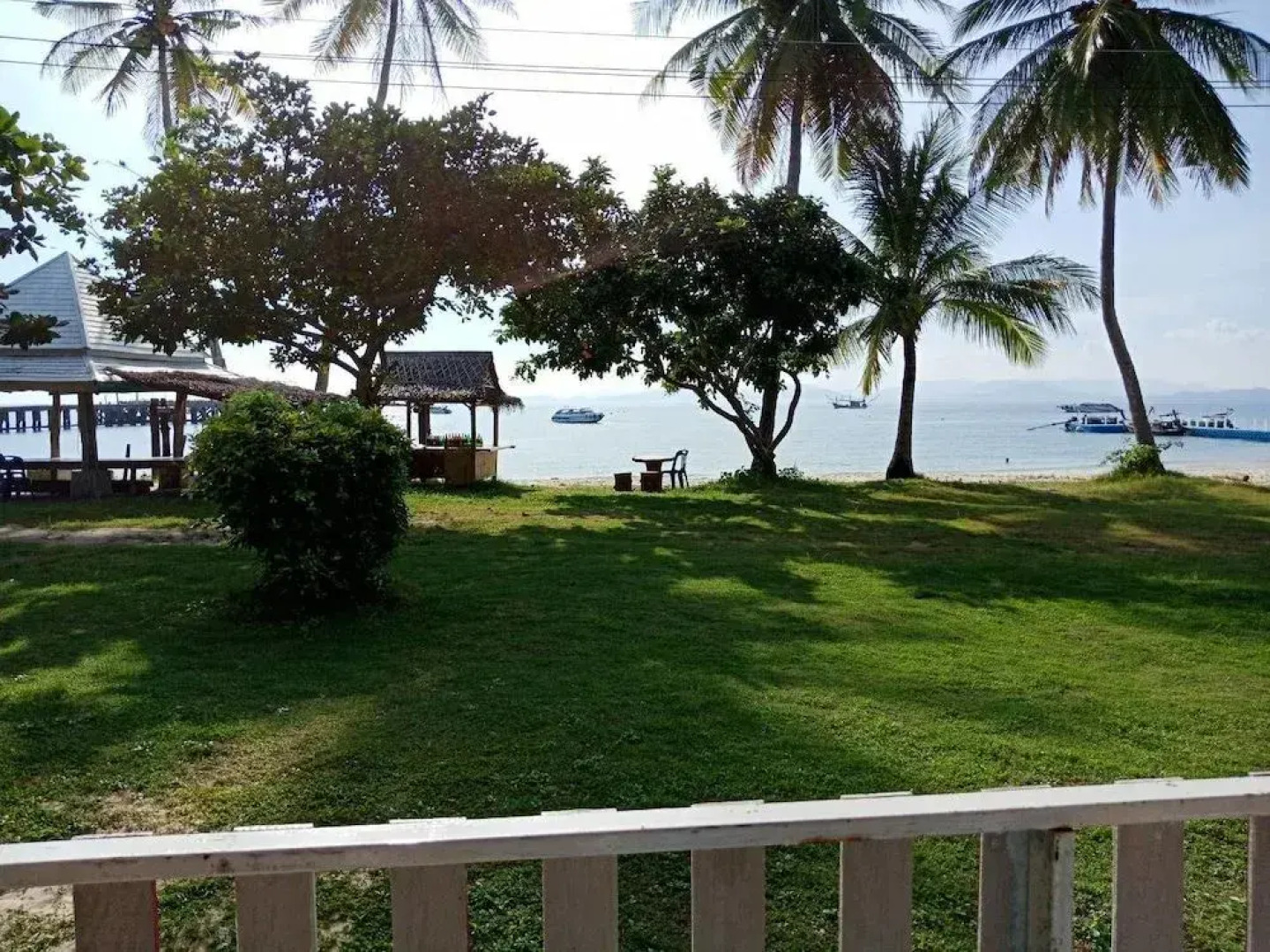 The White House Resort