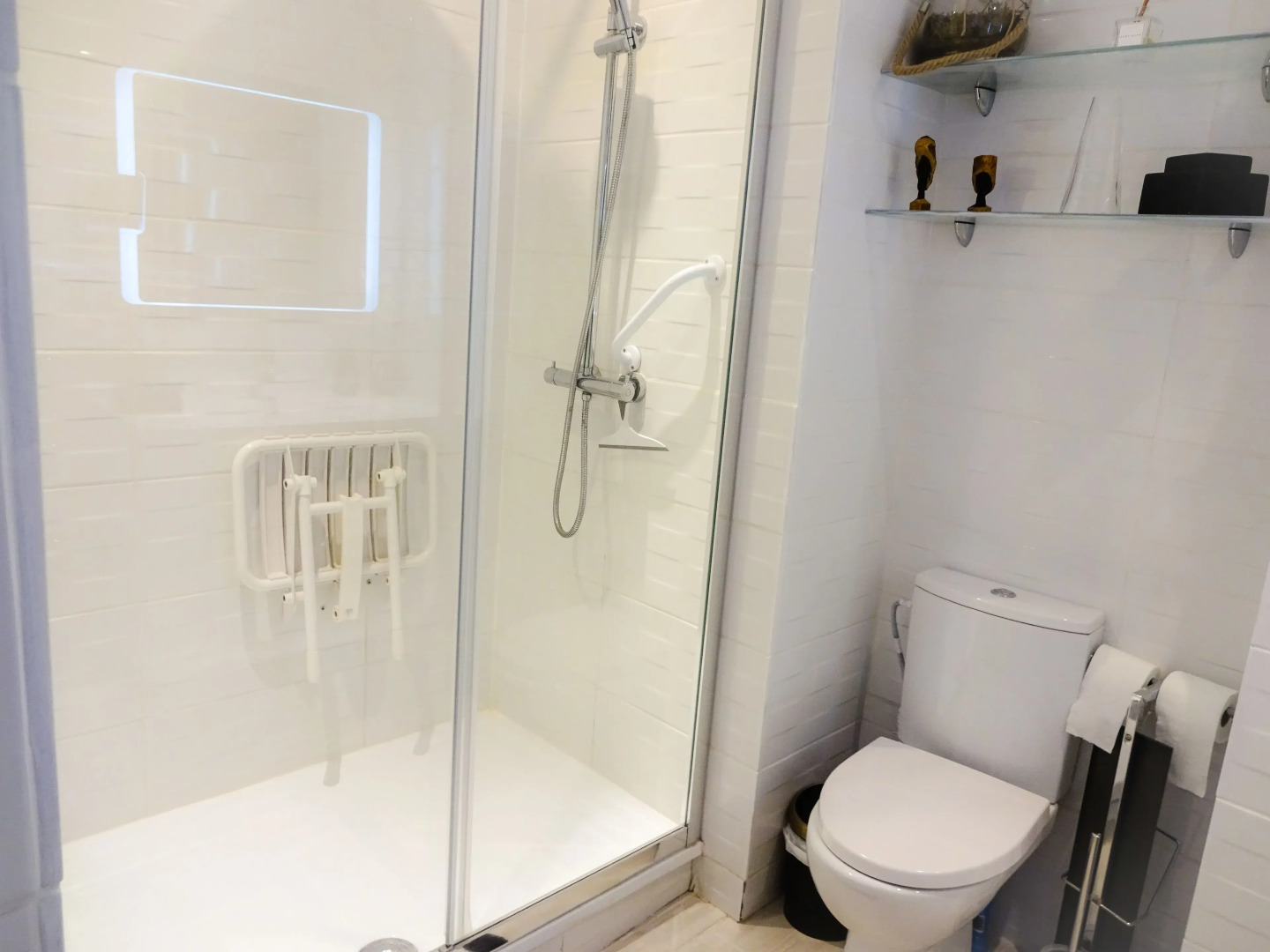 Le Pytheas Vieux Port Marseille