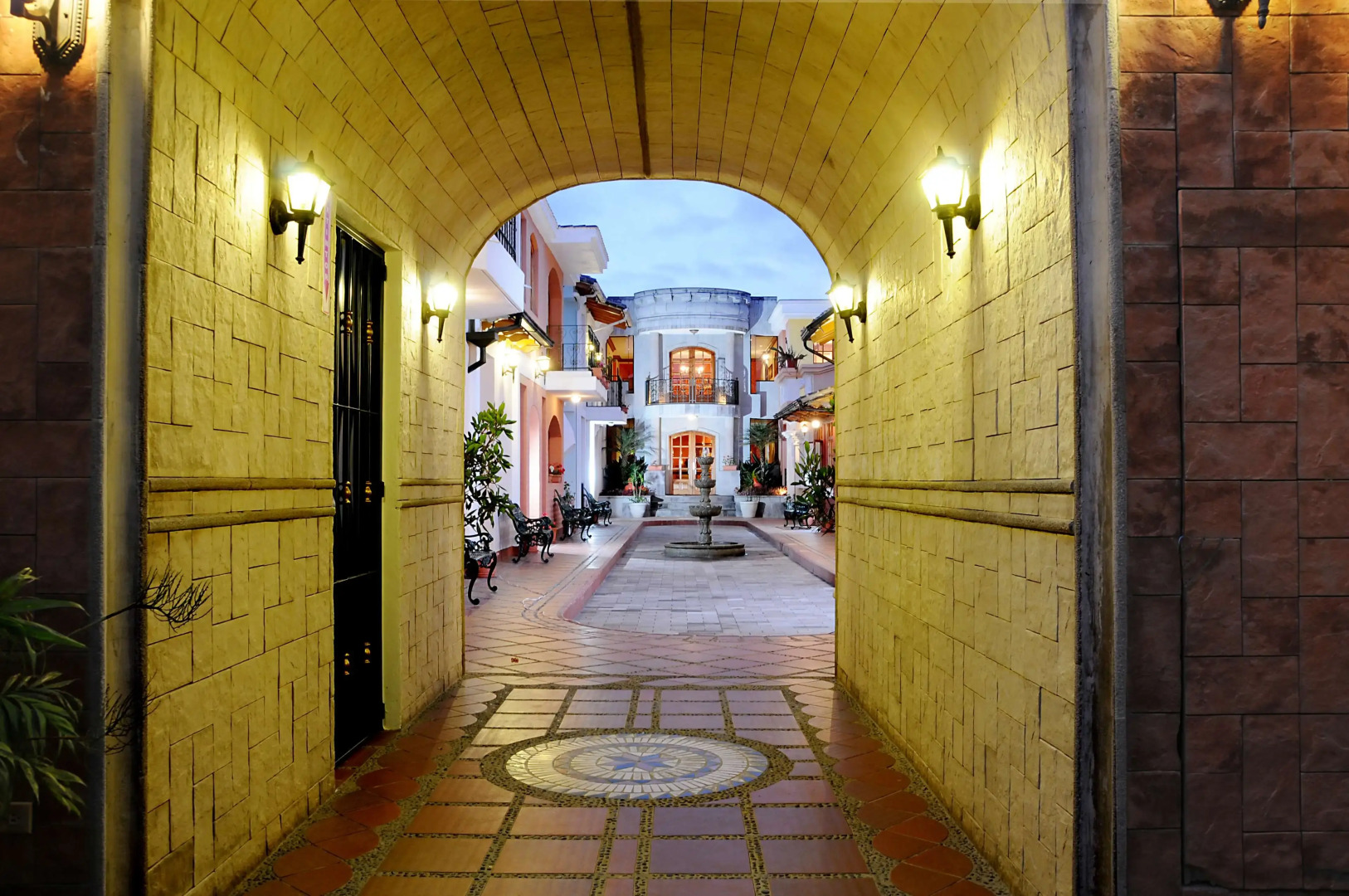 Hotel Rincon de Puembo, BW Signature Collection