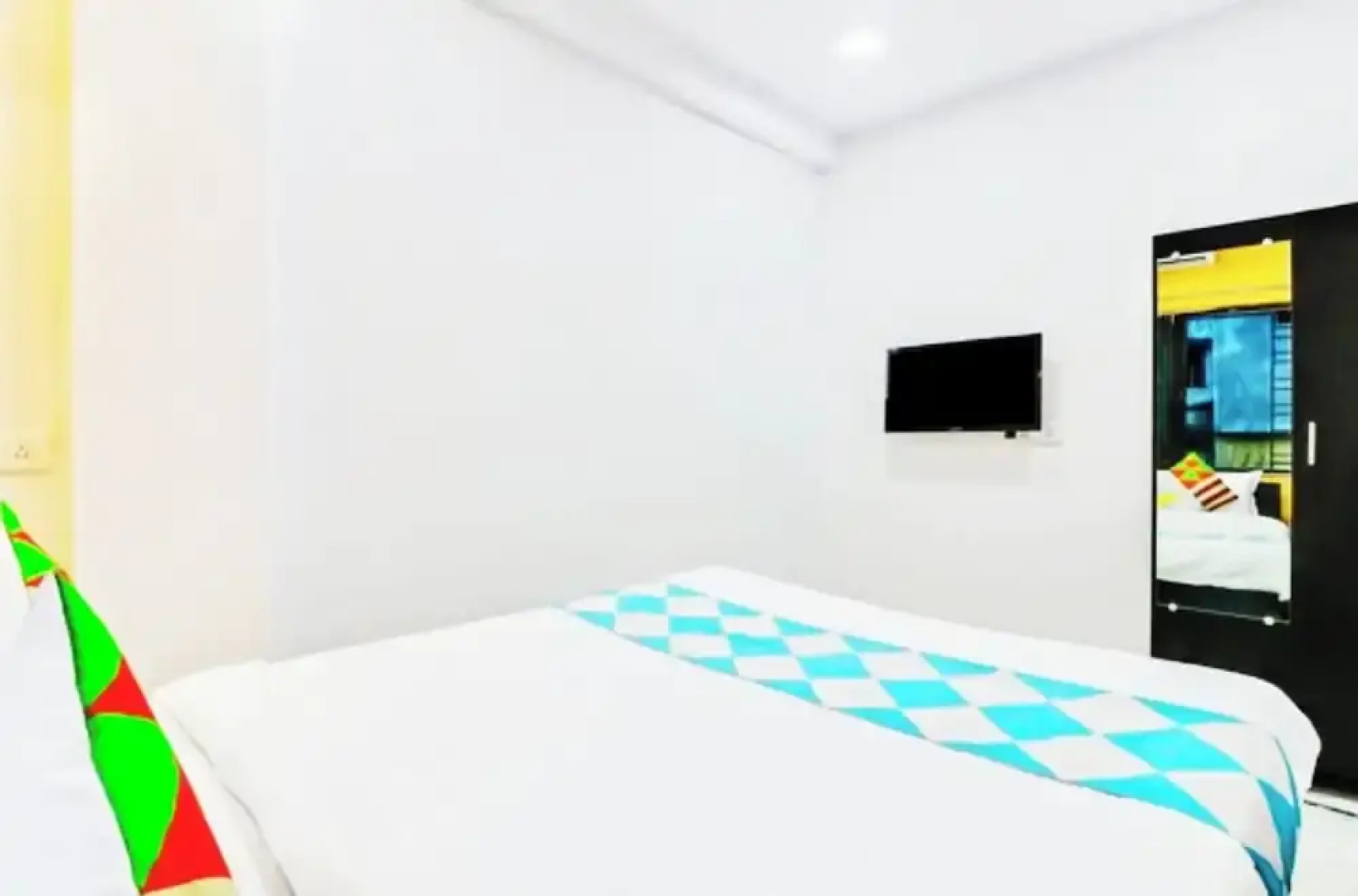 Hotel M M Homestay Howrah