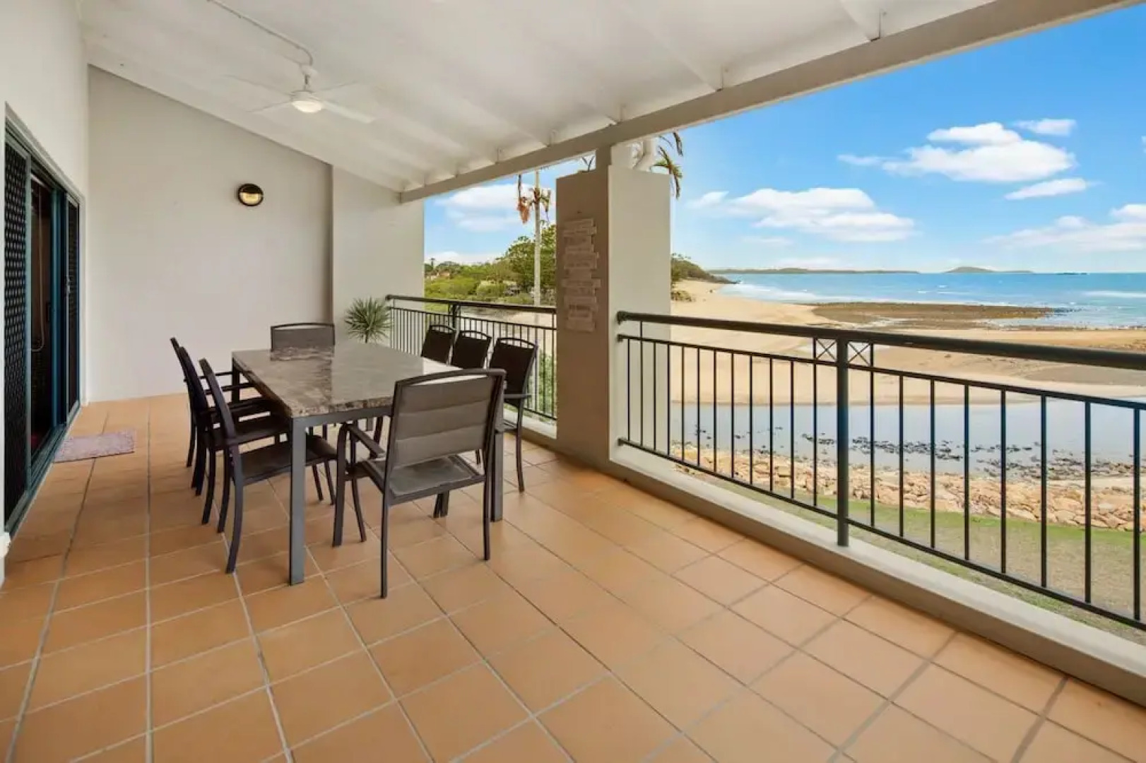 Luxury Beach Unit Dolphin Heads