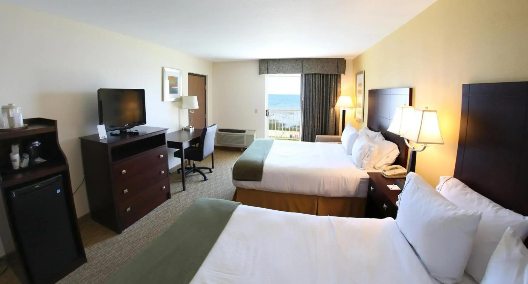 Holiday Inn Express St. Ignace-Lake Front by IHG