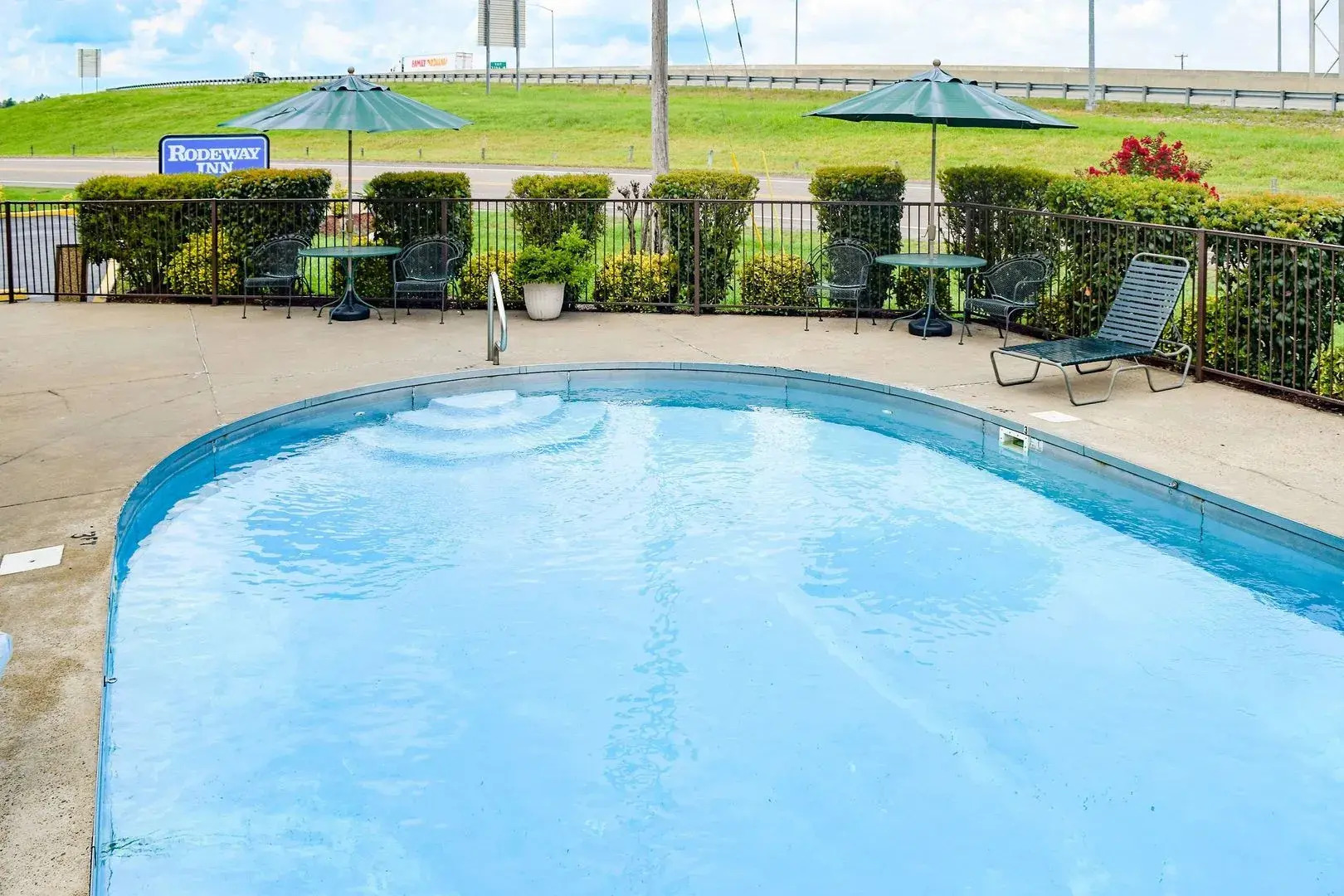 American Inn & Suites West Memphis I-40/I-55