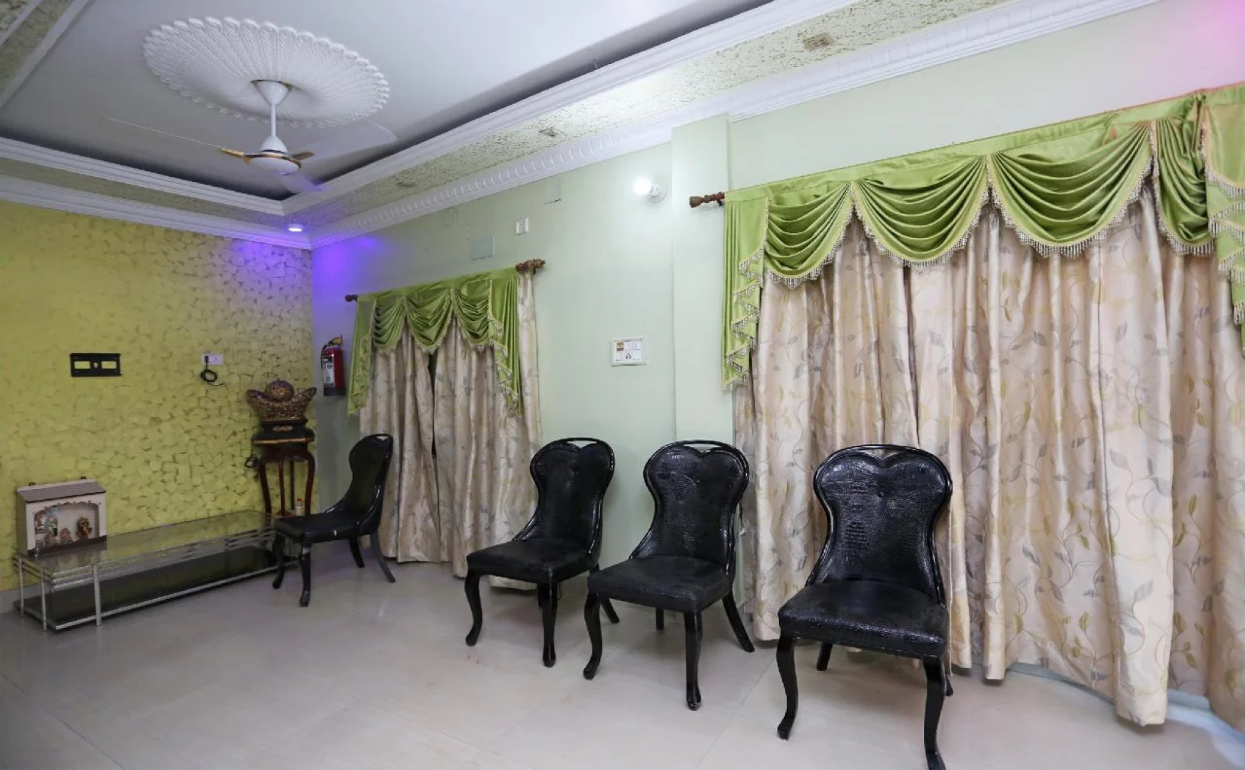 Golden Sea Queen Beach Resort By OYO Rooms