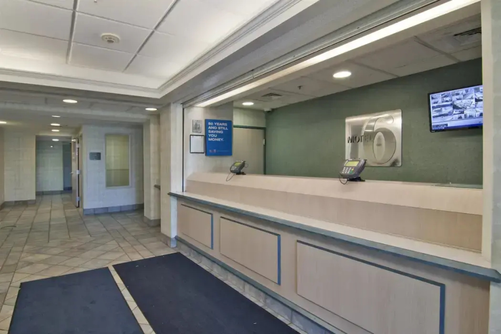 Motel 6 Brooklyn Center, MN - Minneapolis