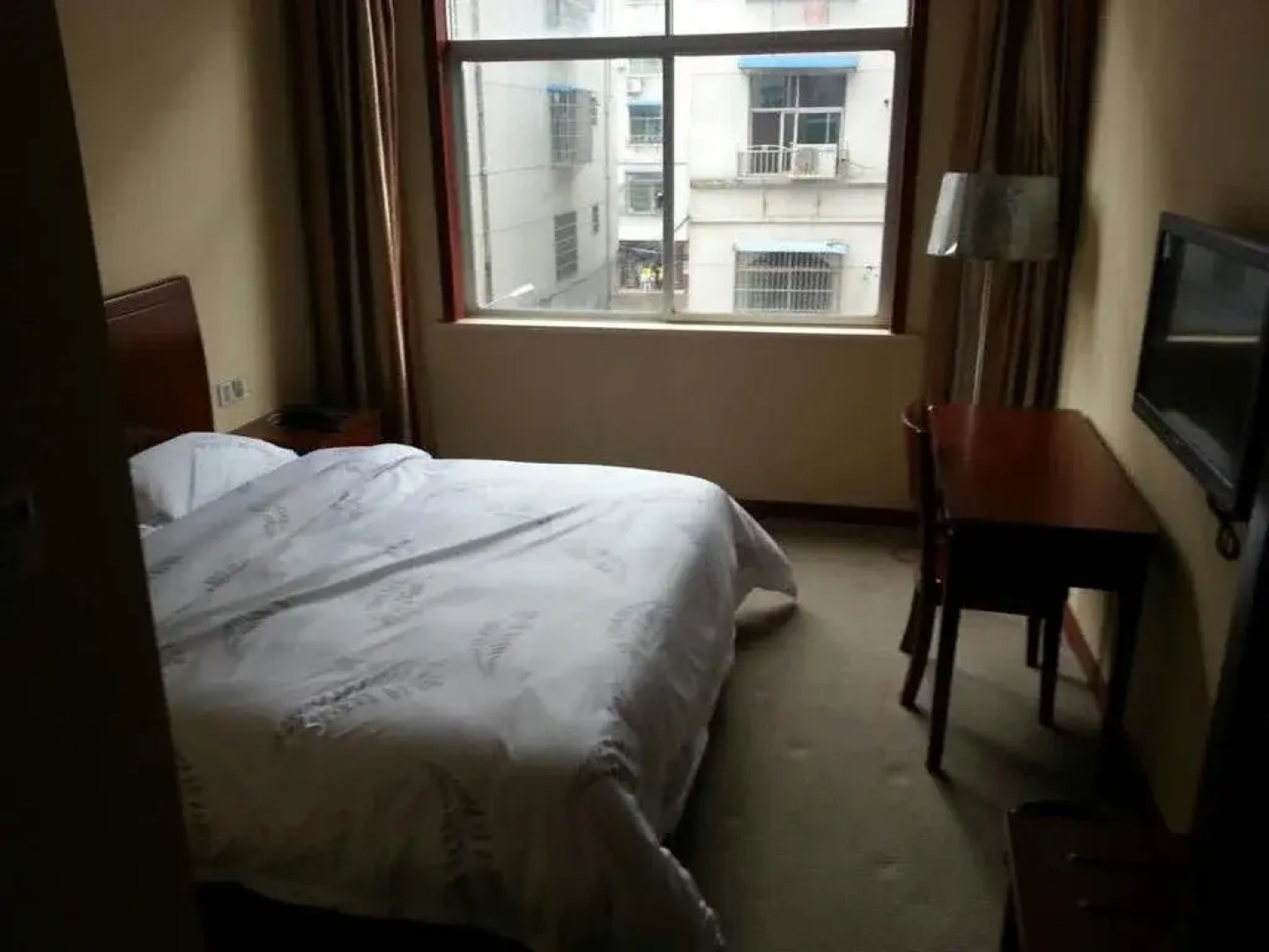 Tenglong Business Hotel