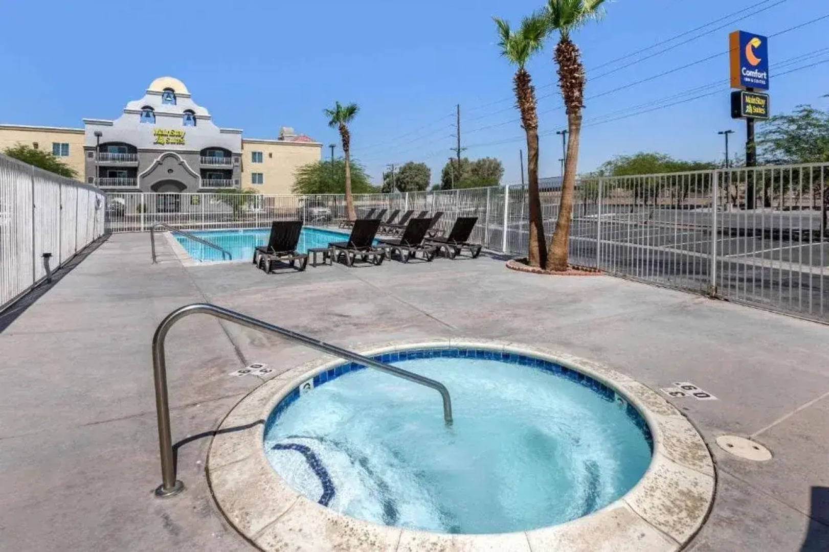 Comfort Inn & Suites El Centro I - 8