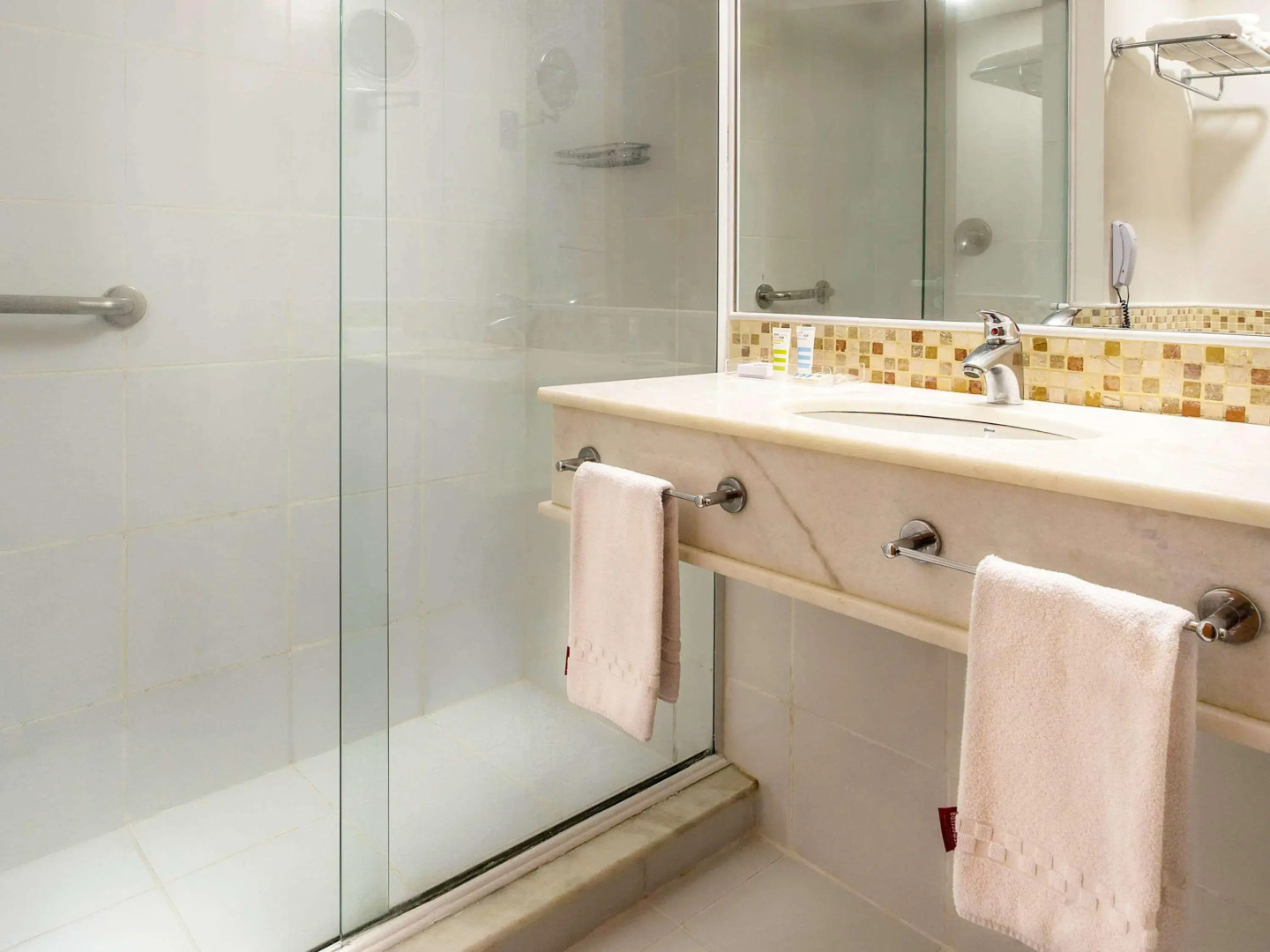 Mercure Salvador Rio Vermelho Hotel