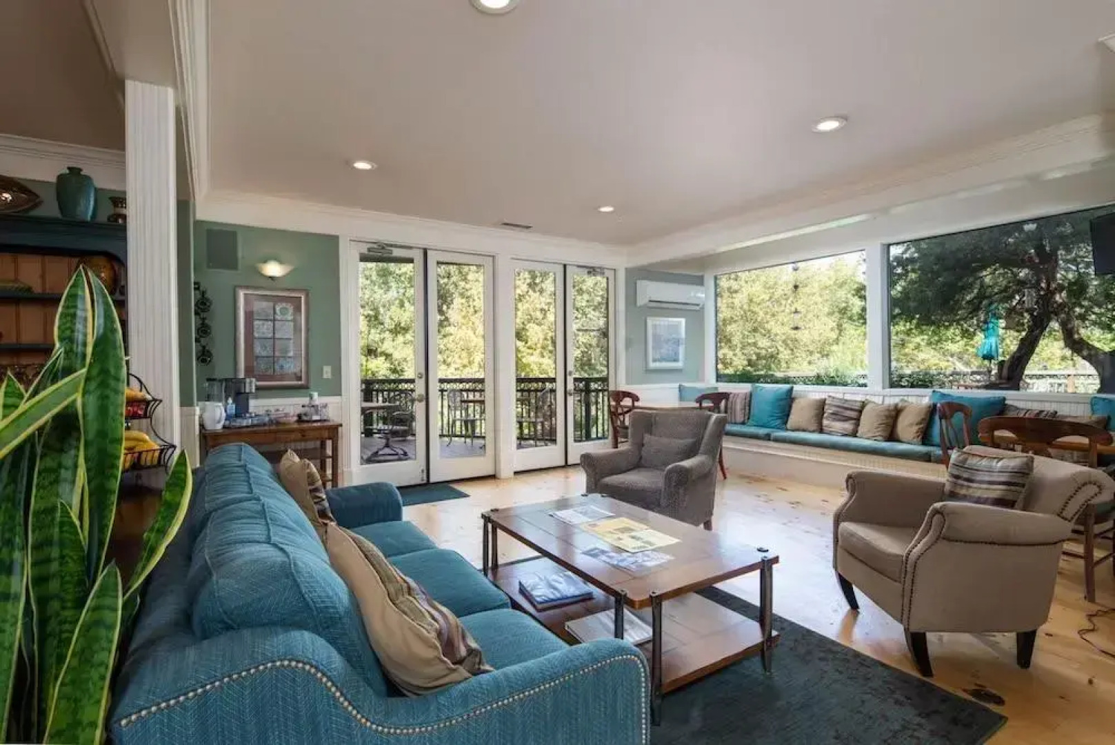 The Inn Above Oak Creek