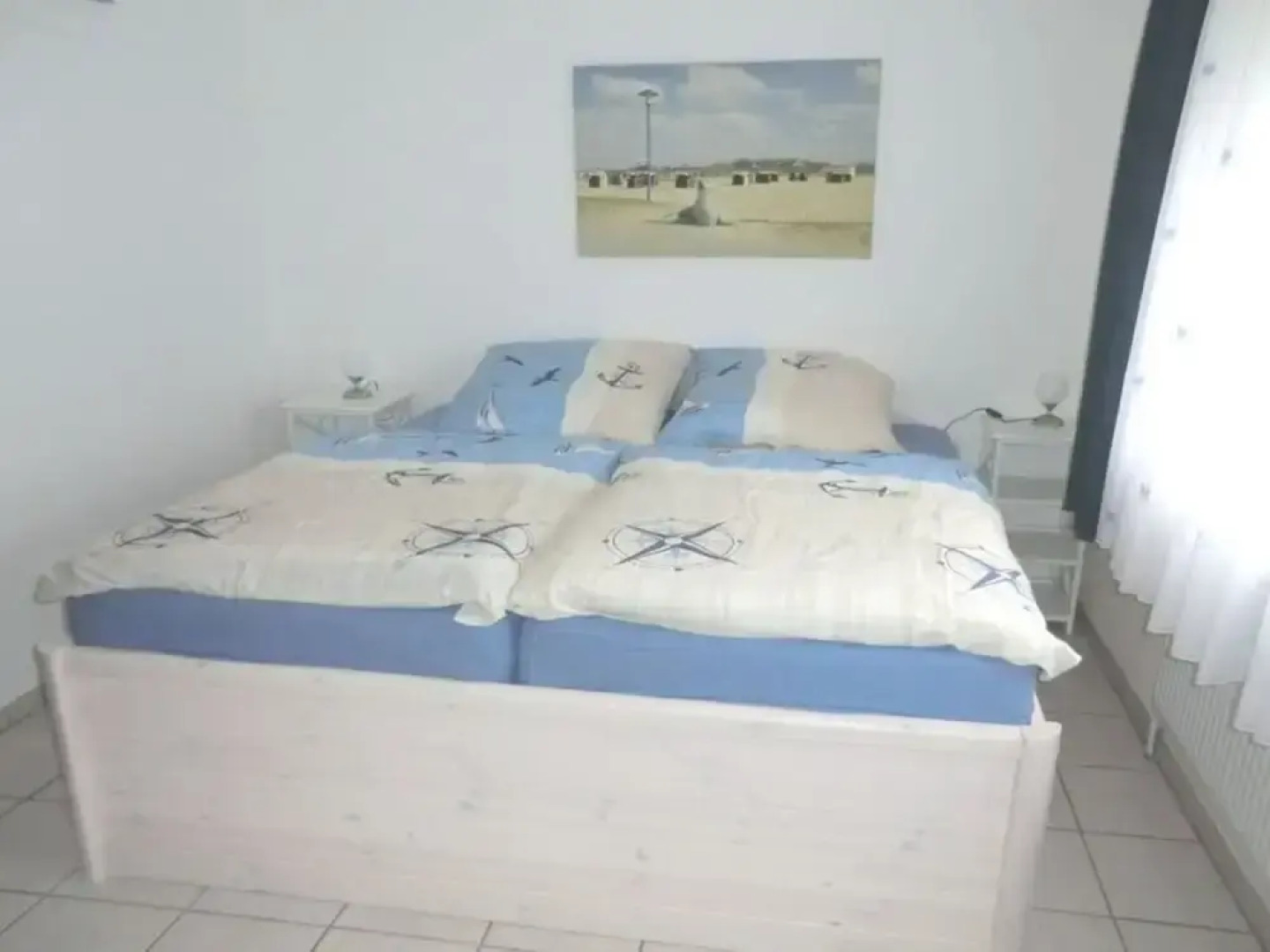 Dyke Space 50 m to the Beach sea