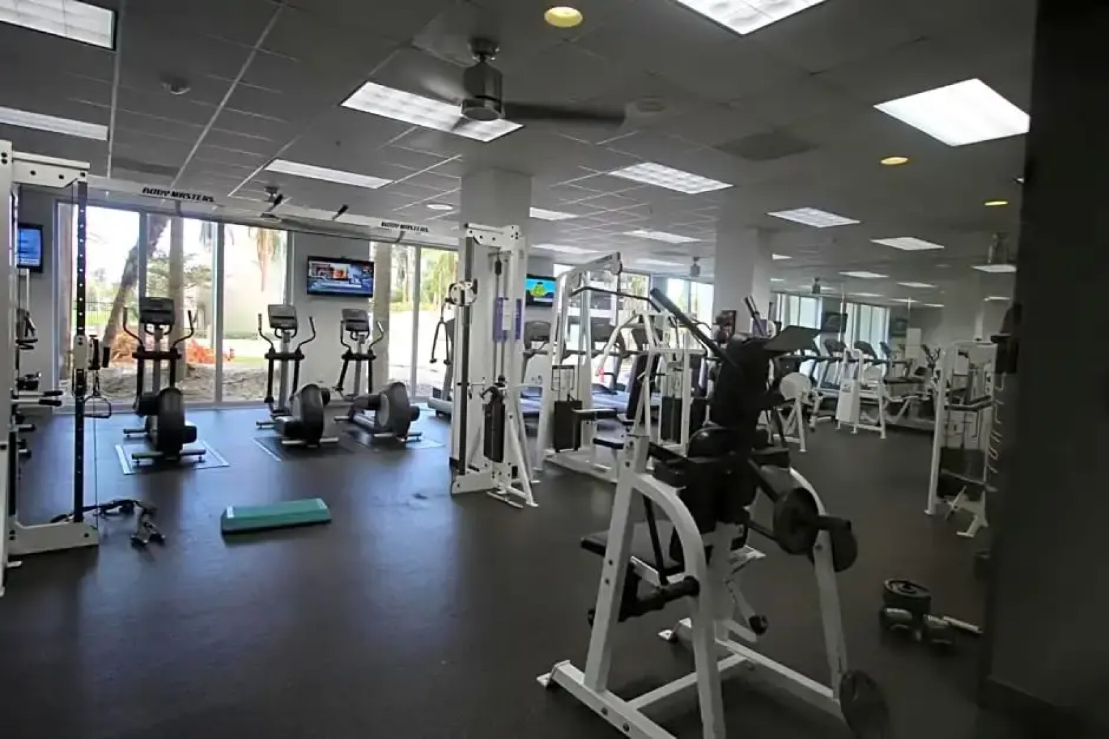 Ocean Reserve Piso 7 STR-310